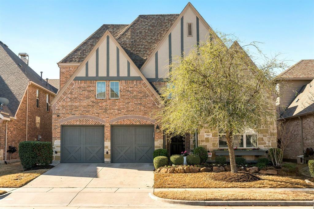 Property Photo: 3004 Avondale TX 75056