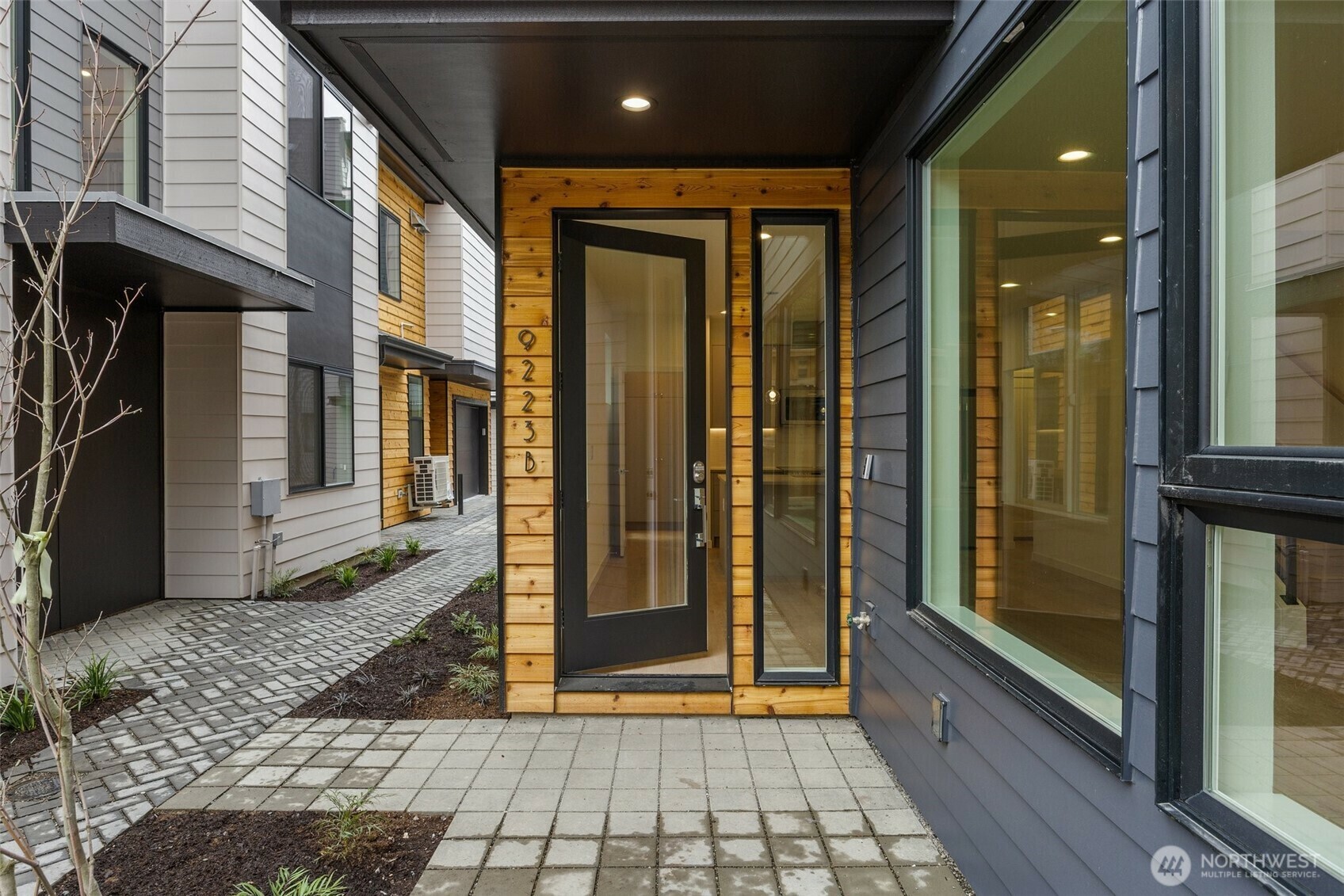 Property Photo: 9223 B 14th Avenue NW WA 98117