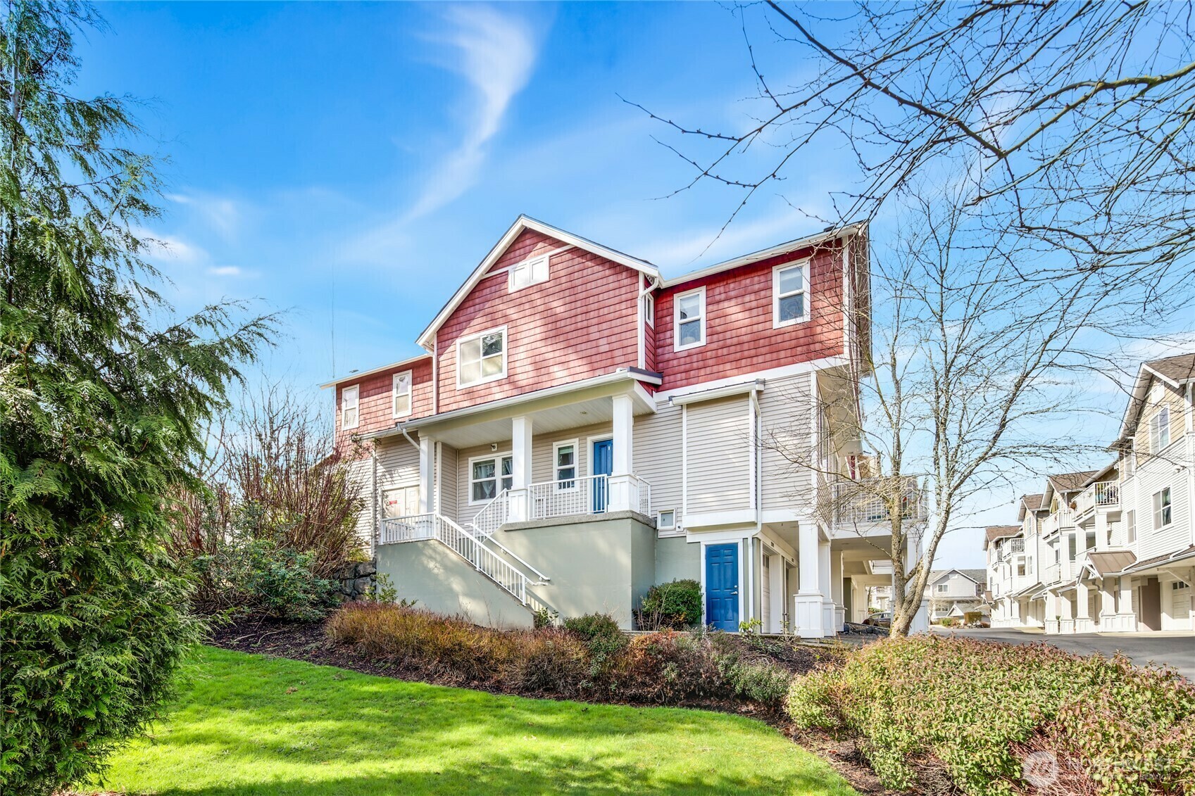 Property Photo:  2800 SW Raymond Street 207  WA 98126 