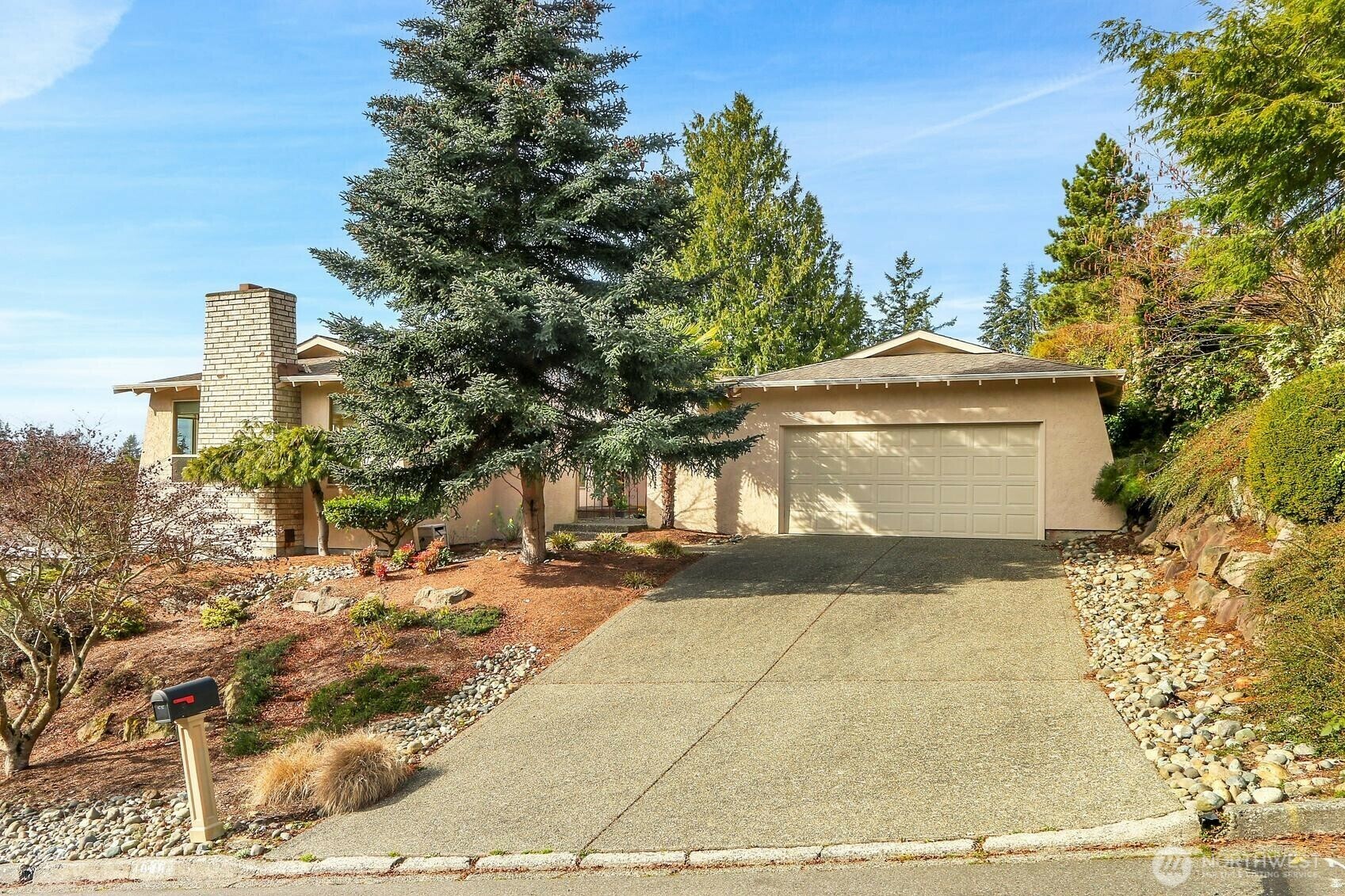 1040 NW 196th Street  Shoreline WA 98177 photo