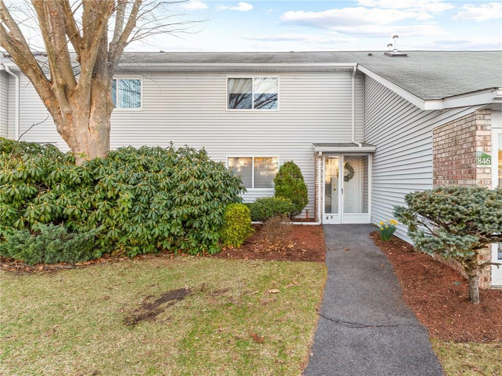 Property Photo:  845 Williamsburg Circle  RI 02886 