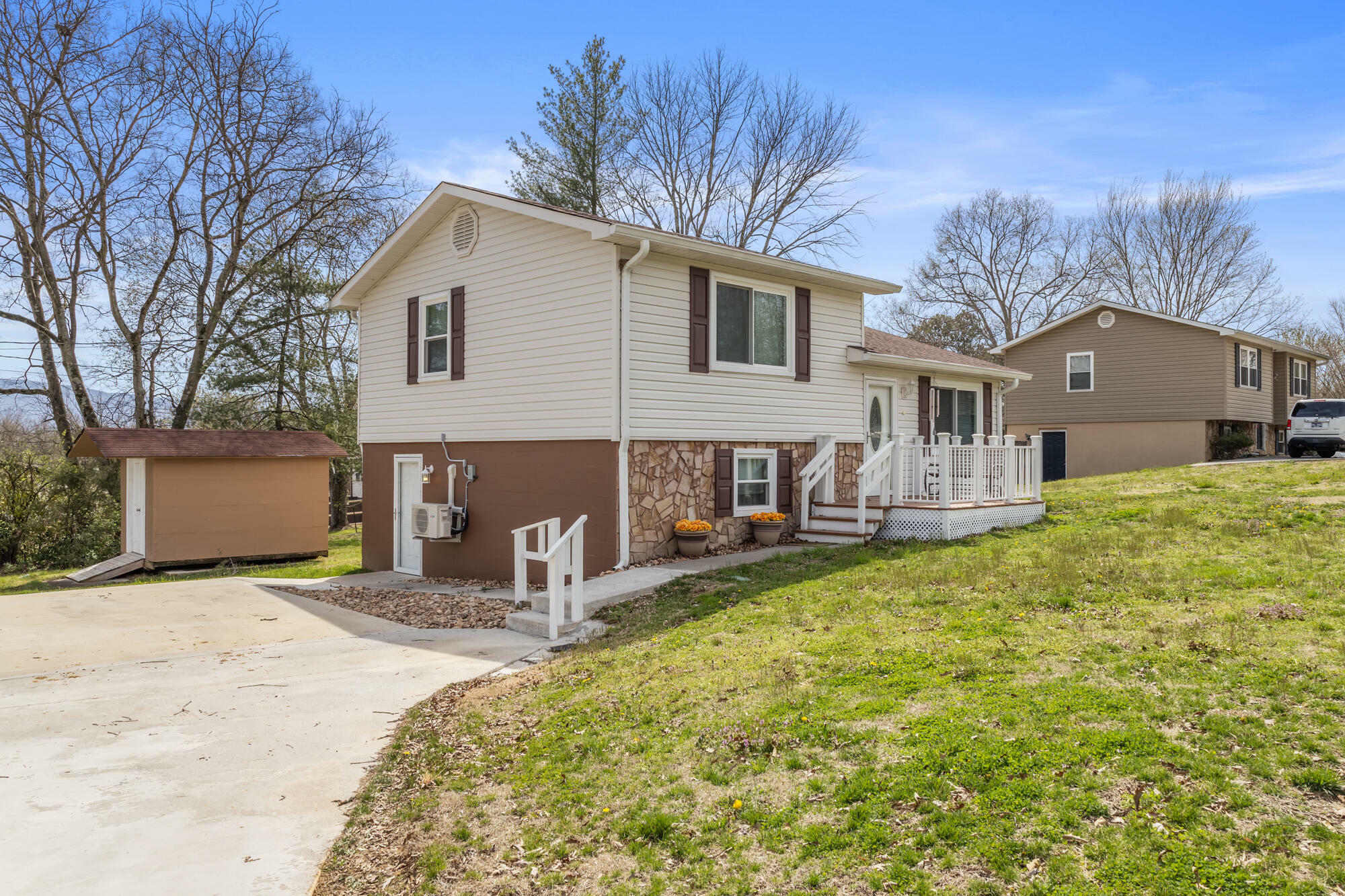 Property Photo: 609 Lawrence Street TN 37331
