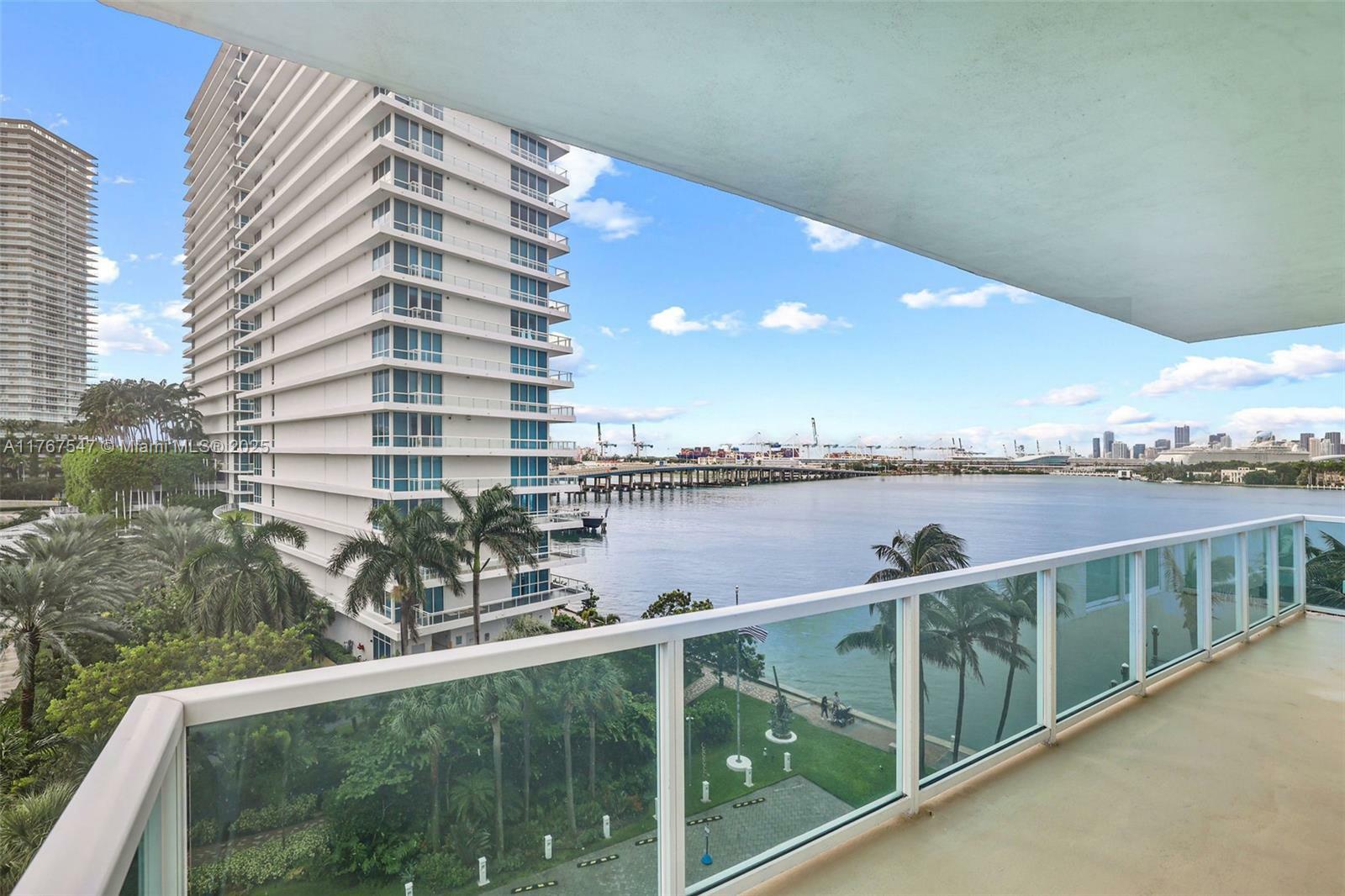 Property Photo:  650 West Ave 602  FL 33139 