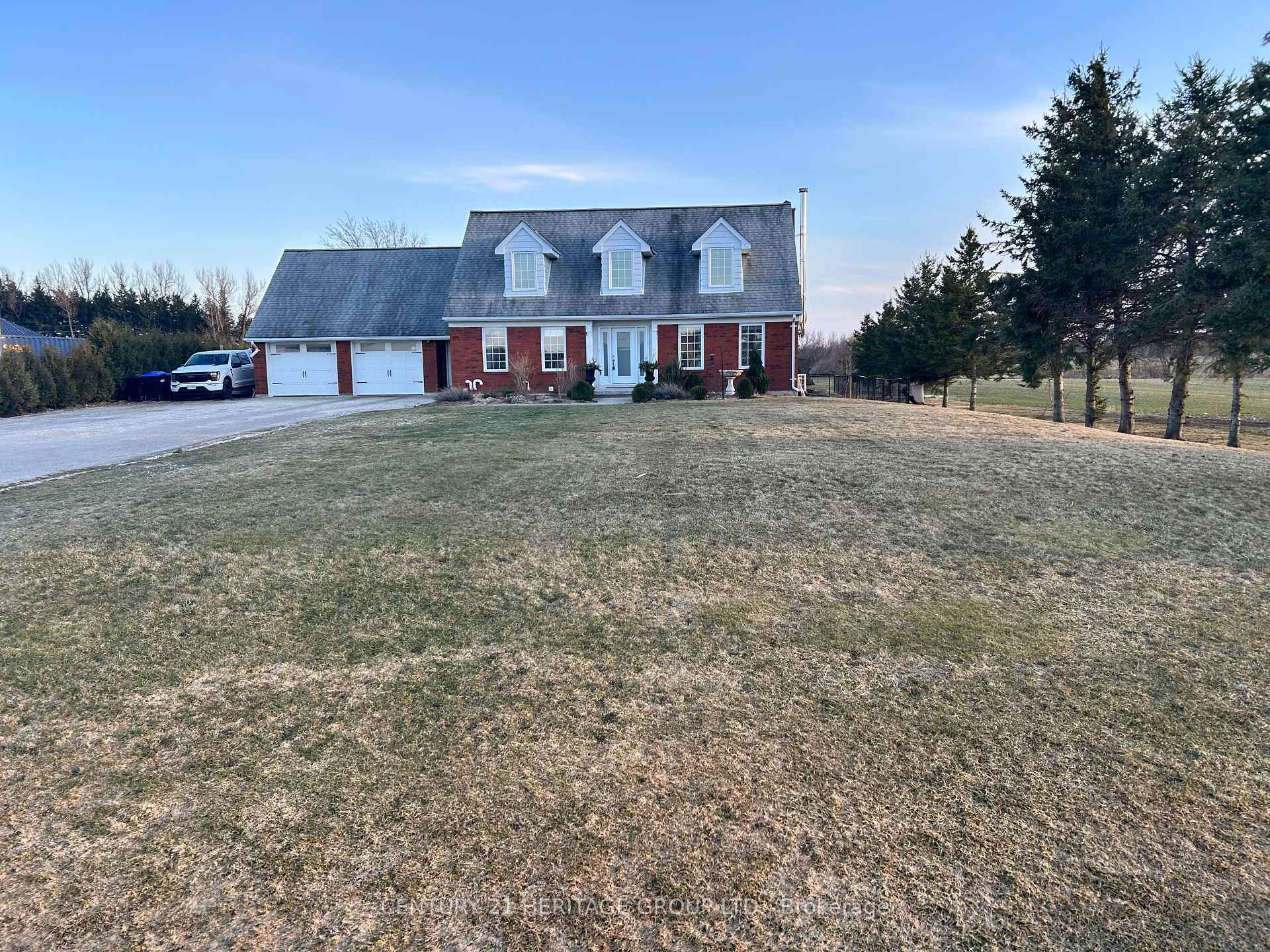 Photo de la propriété: 7927 30 Side Road ON L9R 1V1