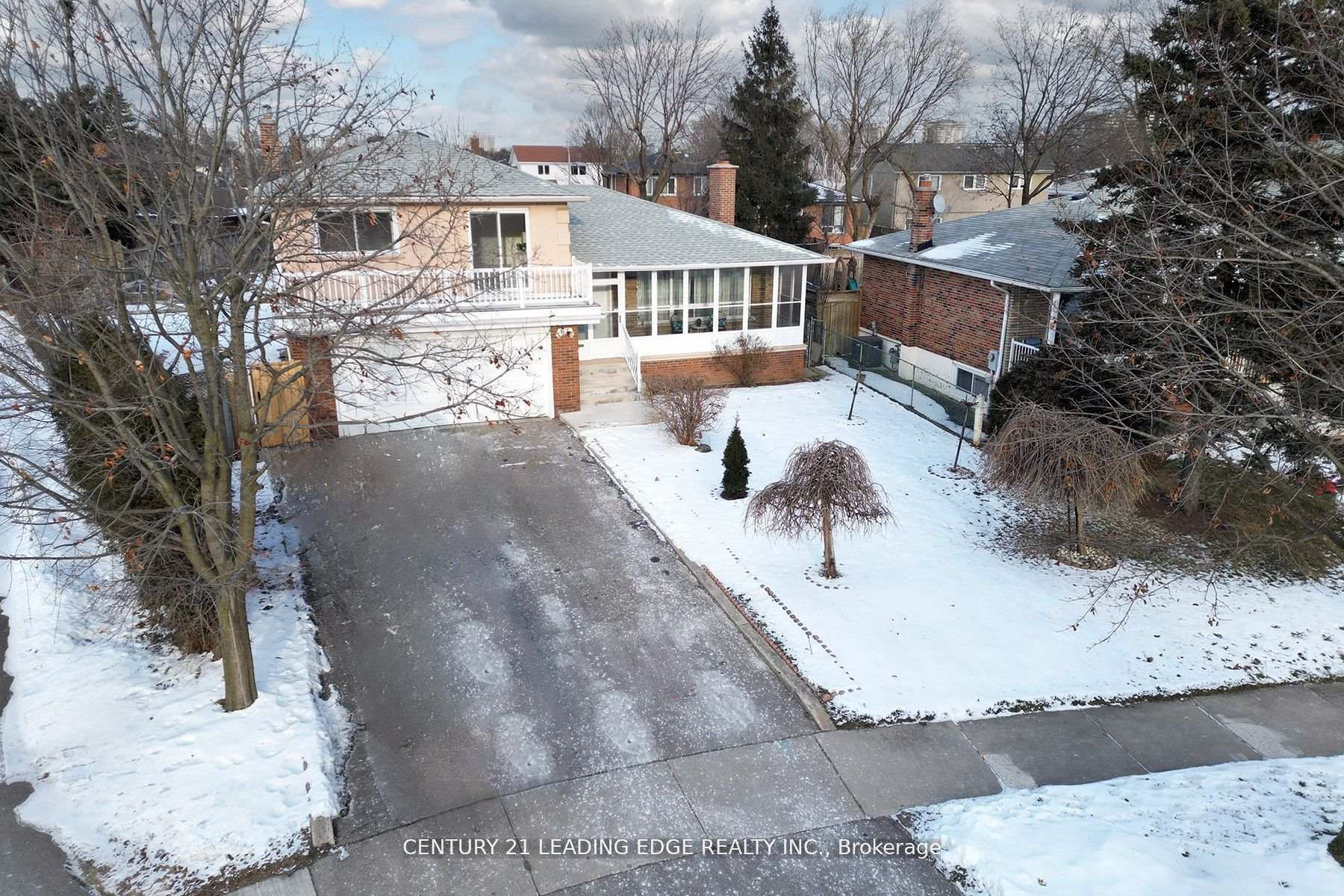 Photo de la propriété: 3651 Broomhill Crescent ON L4Y 3N5