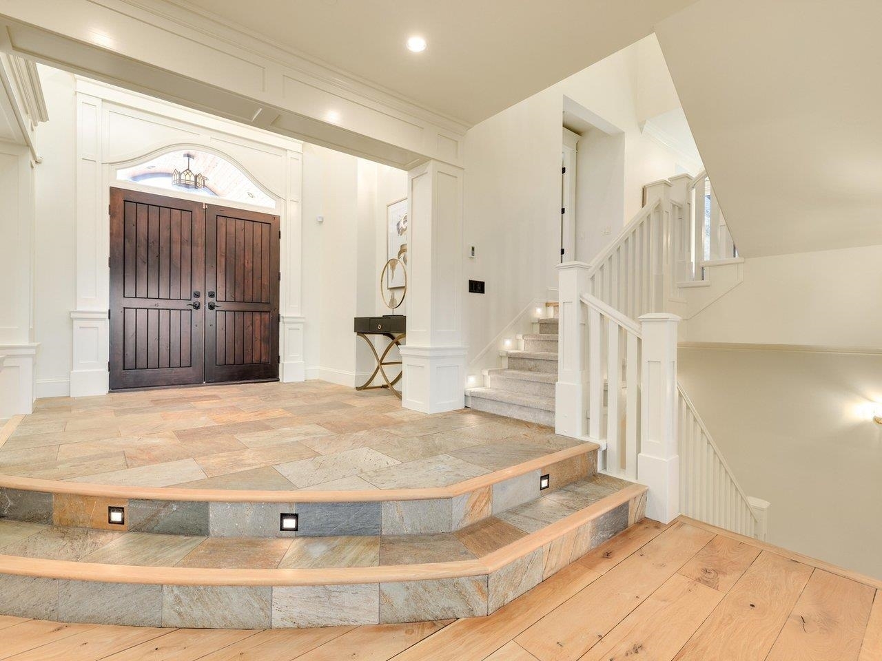 Property Photo: 20133 2 Avenue BC V2Z 0A3