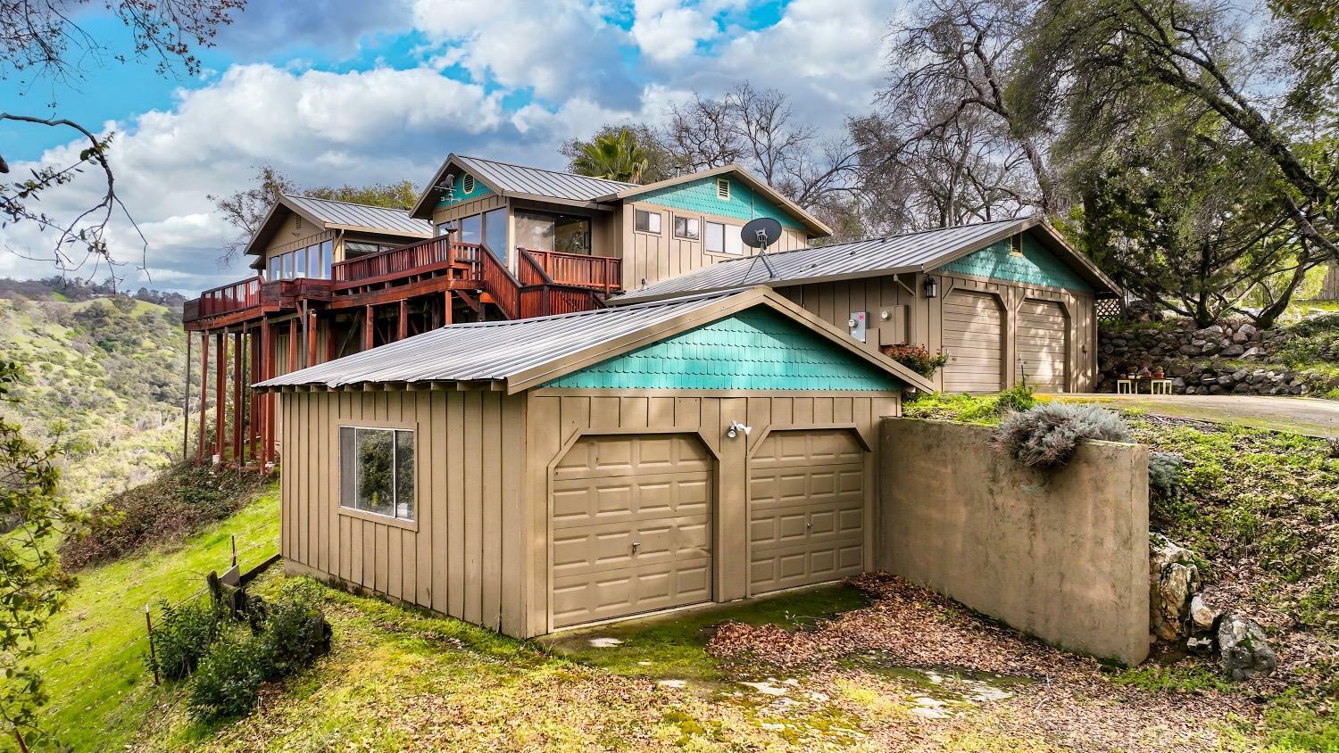 Property Photo: 8812 Miwok Trail CA 95245