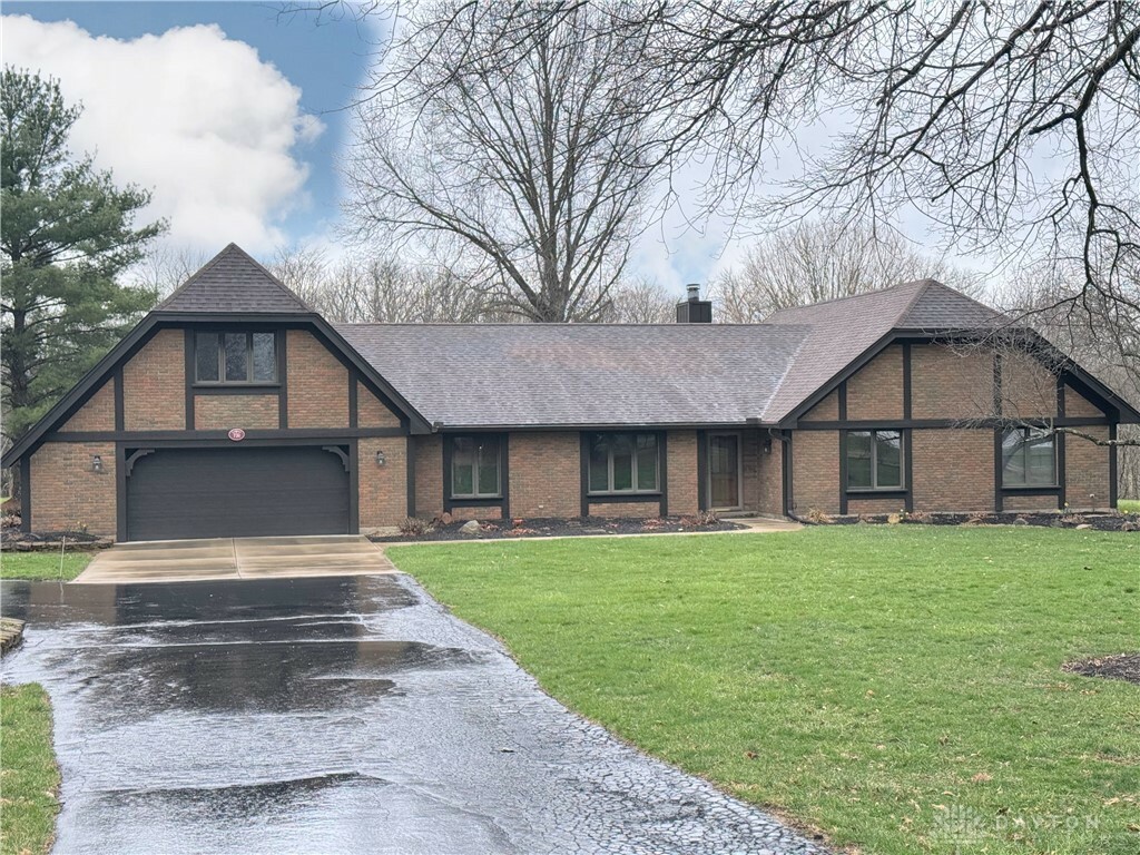 Property Photo:  731 E Lower Springboro Road  OH 45066 