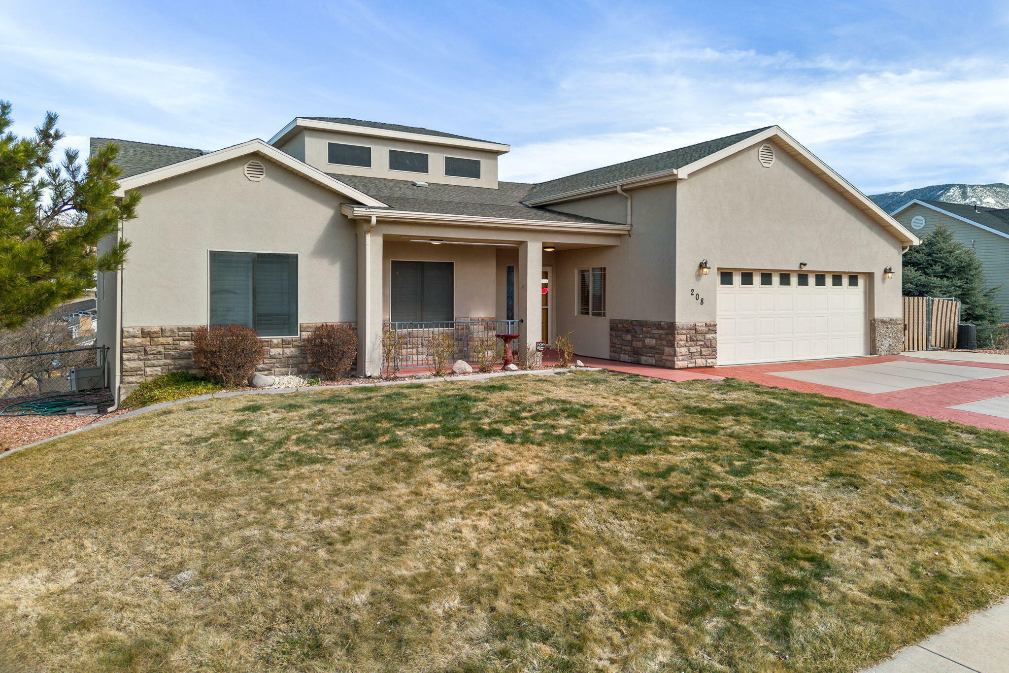 208 N Guidelight Dr  Cedar City UT 84720 photo