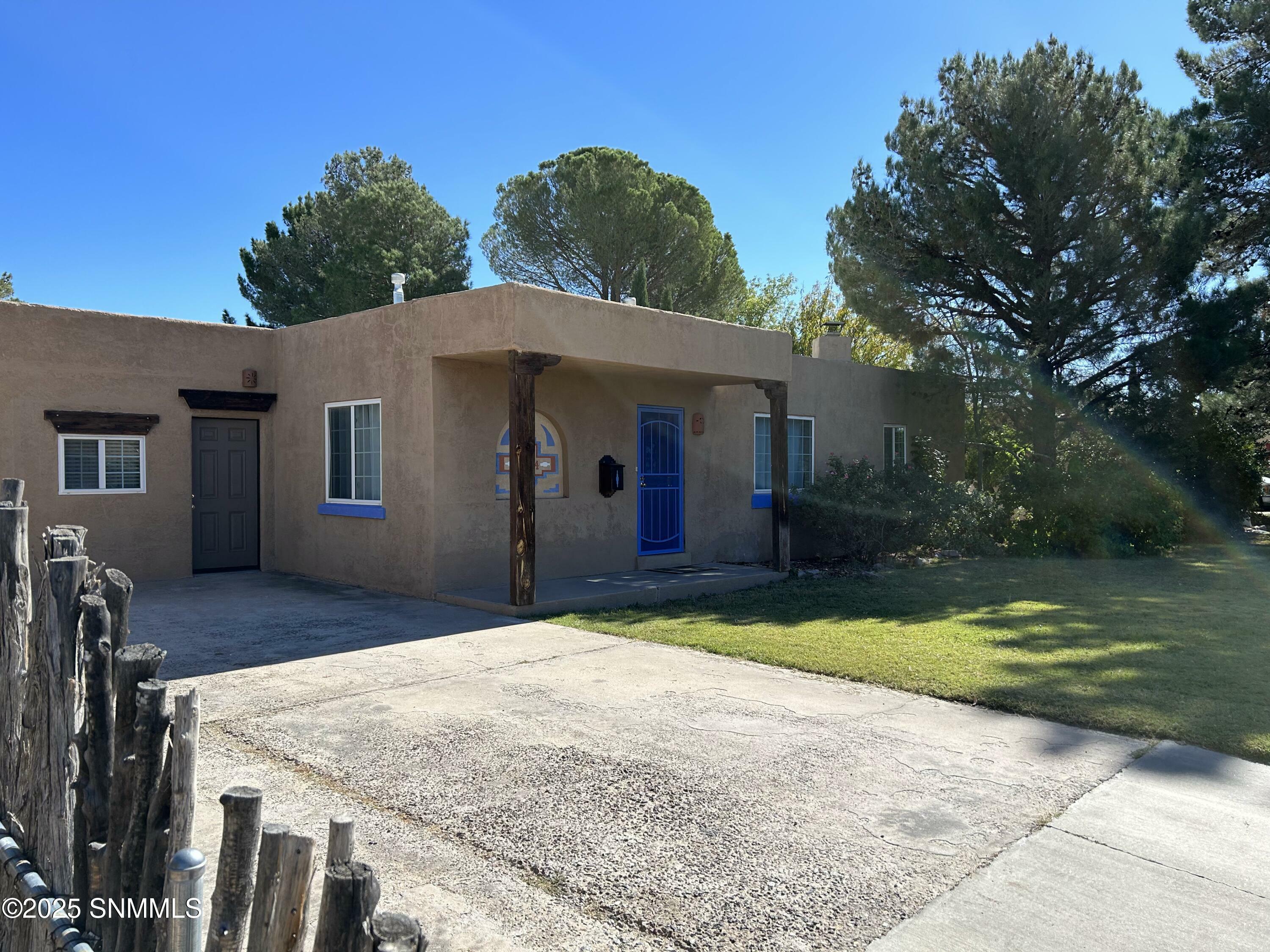 Property Photo: 1924 La Jolla Avenue NM 88005