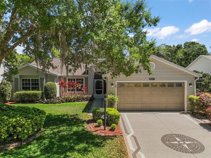25736 Whisper Oaks Road  Leesburg FL 34748 photo
