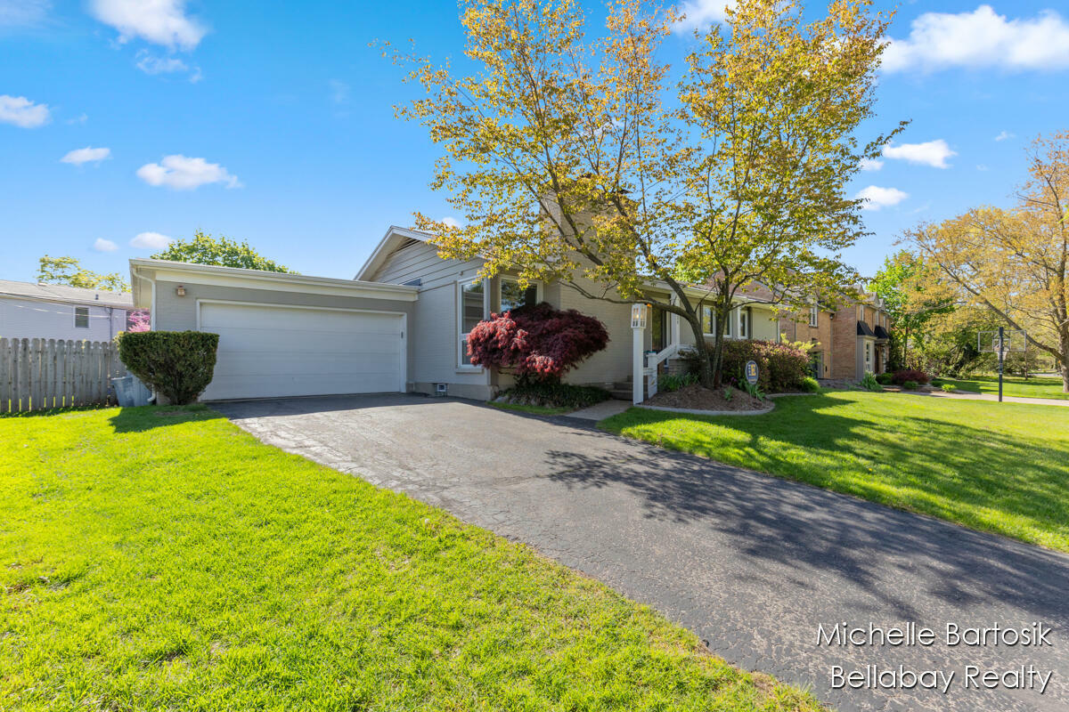 Property Photo: 1424 Ridgewood Avenue SE MI 49506