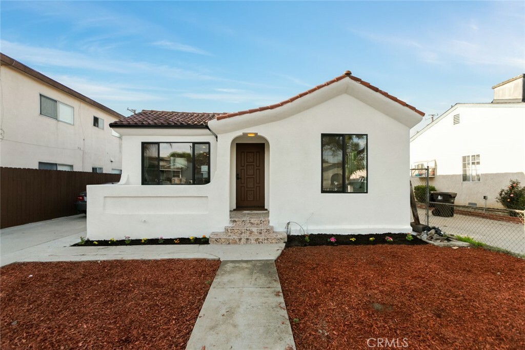 162 E Louise Street  Long Beach CA 90805 photo