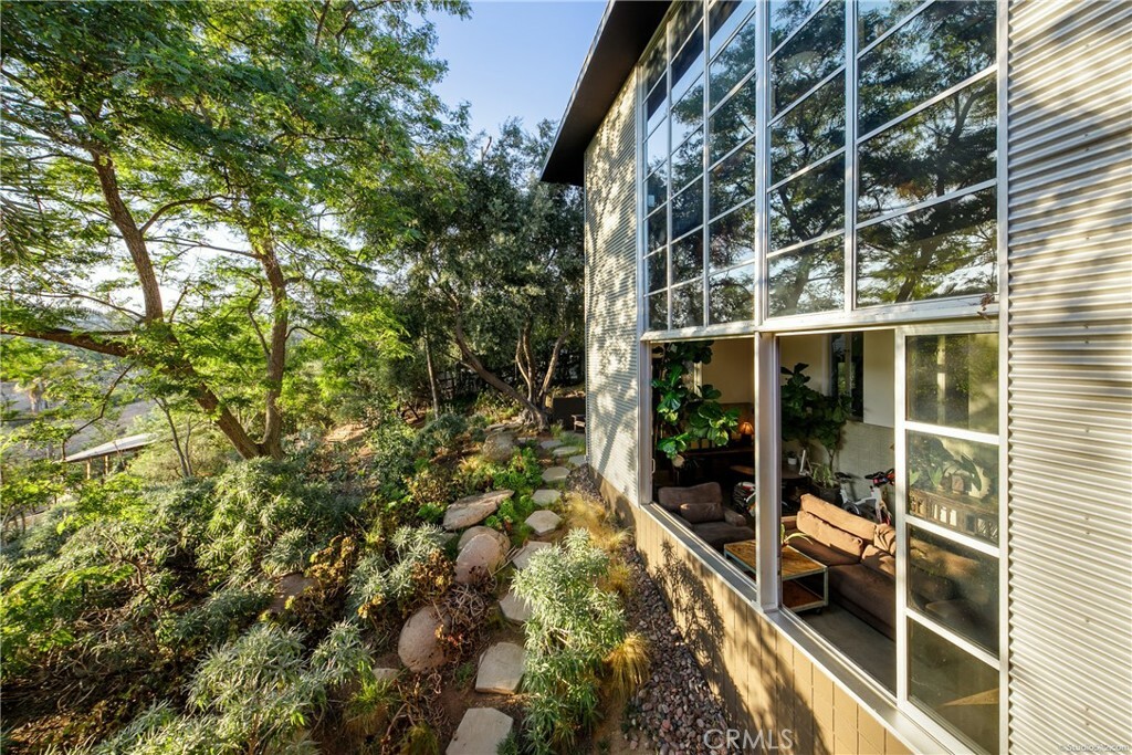 Property Photo: 2893 Paseo Del Sol CA 92025