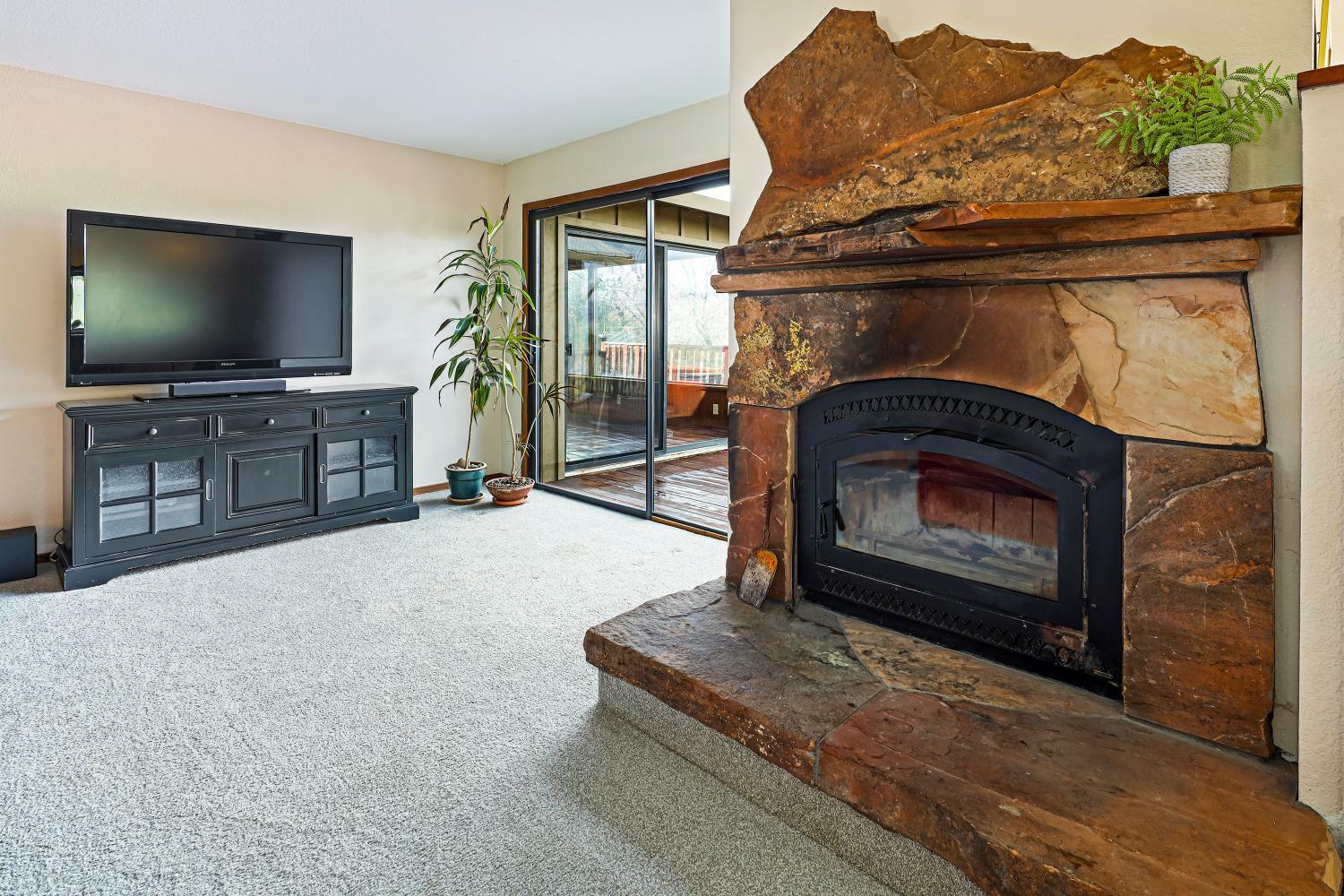 Property Photo: 8812 Miwok Trail CA 95245