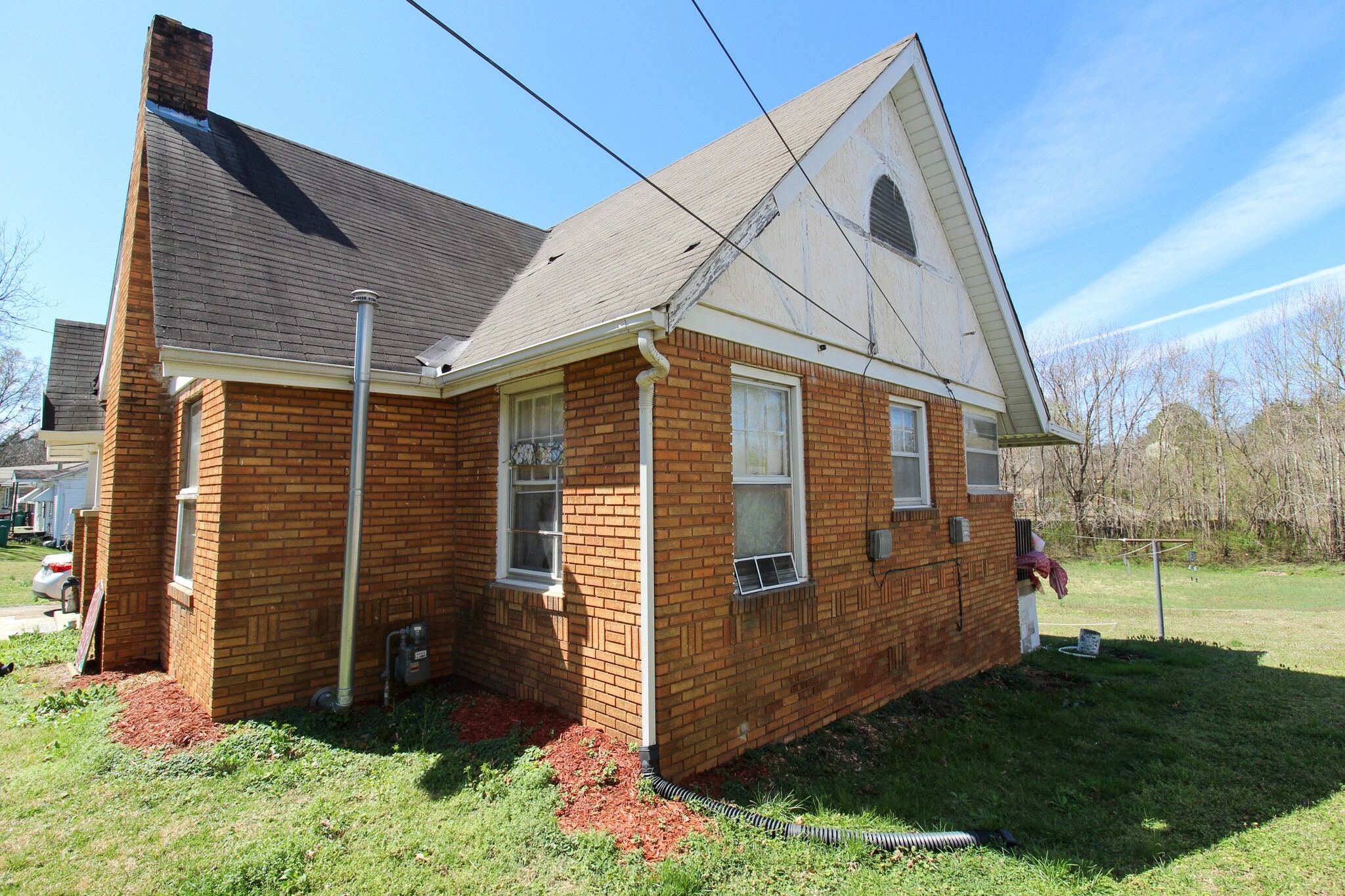 Property Photo: 79 Hillcrest Circle Dr TN 38301