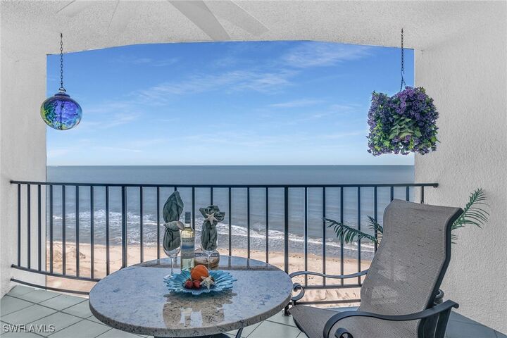 Property Photo:  3951 Gulf Shore Boulevard N 601  FL 34103 