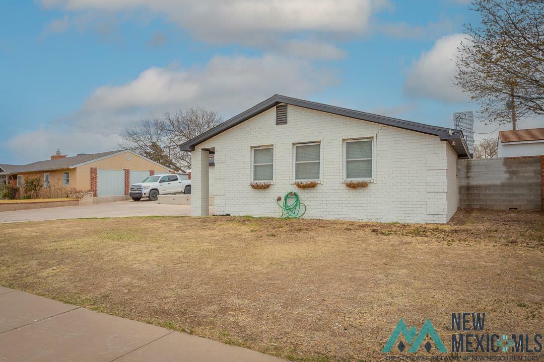 Property Photo: 1803 W Ray Avenue NM 88210