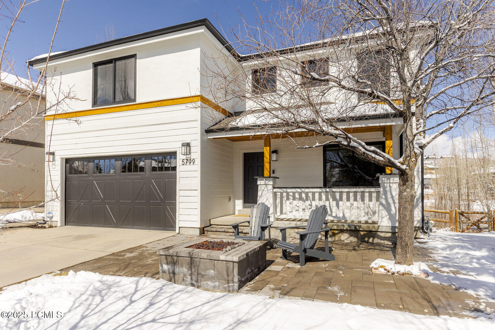 Property Photo: 5799 Sagebrook Drive UT 84098