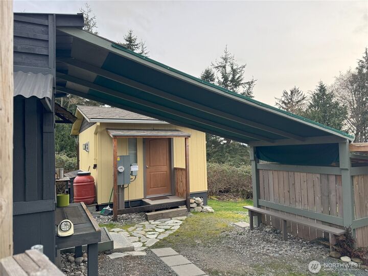 Property Photo:  119  Perry Dr  WA 98239 