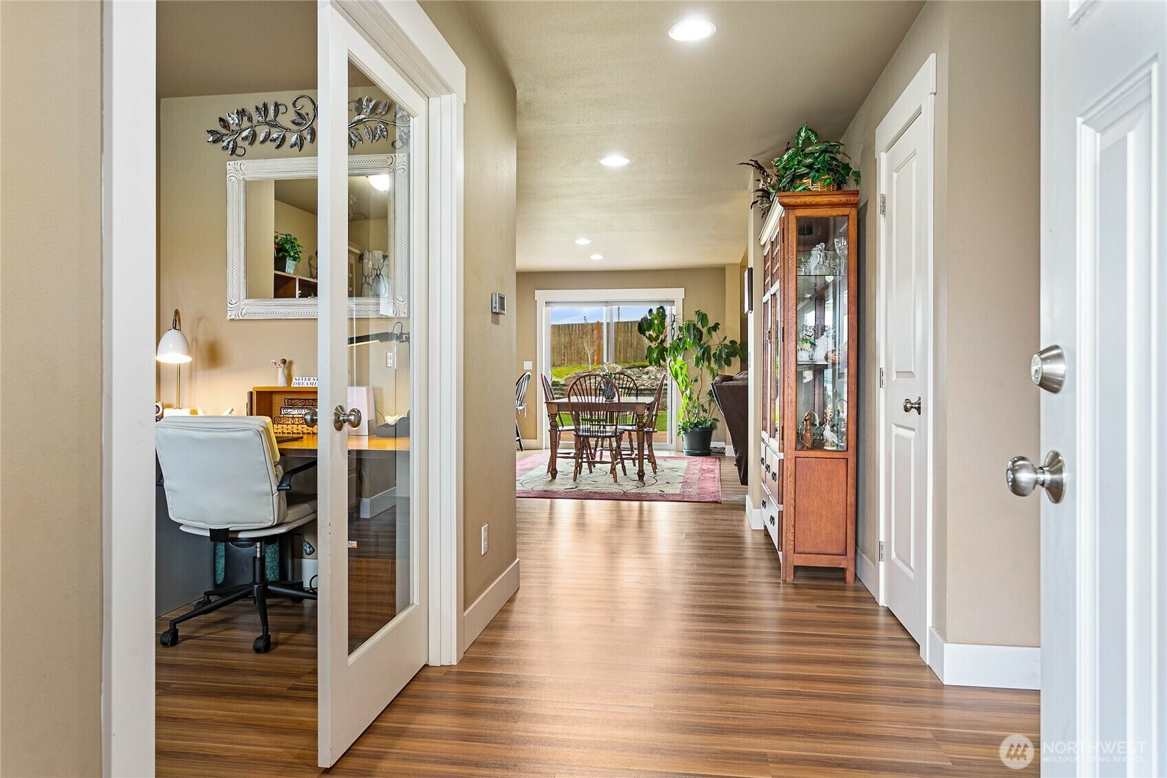 Property Photo: 810 Mapleridge Drive WA 98247