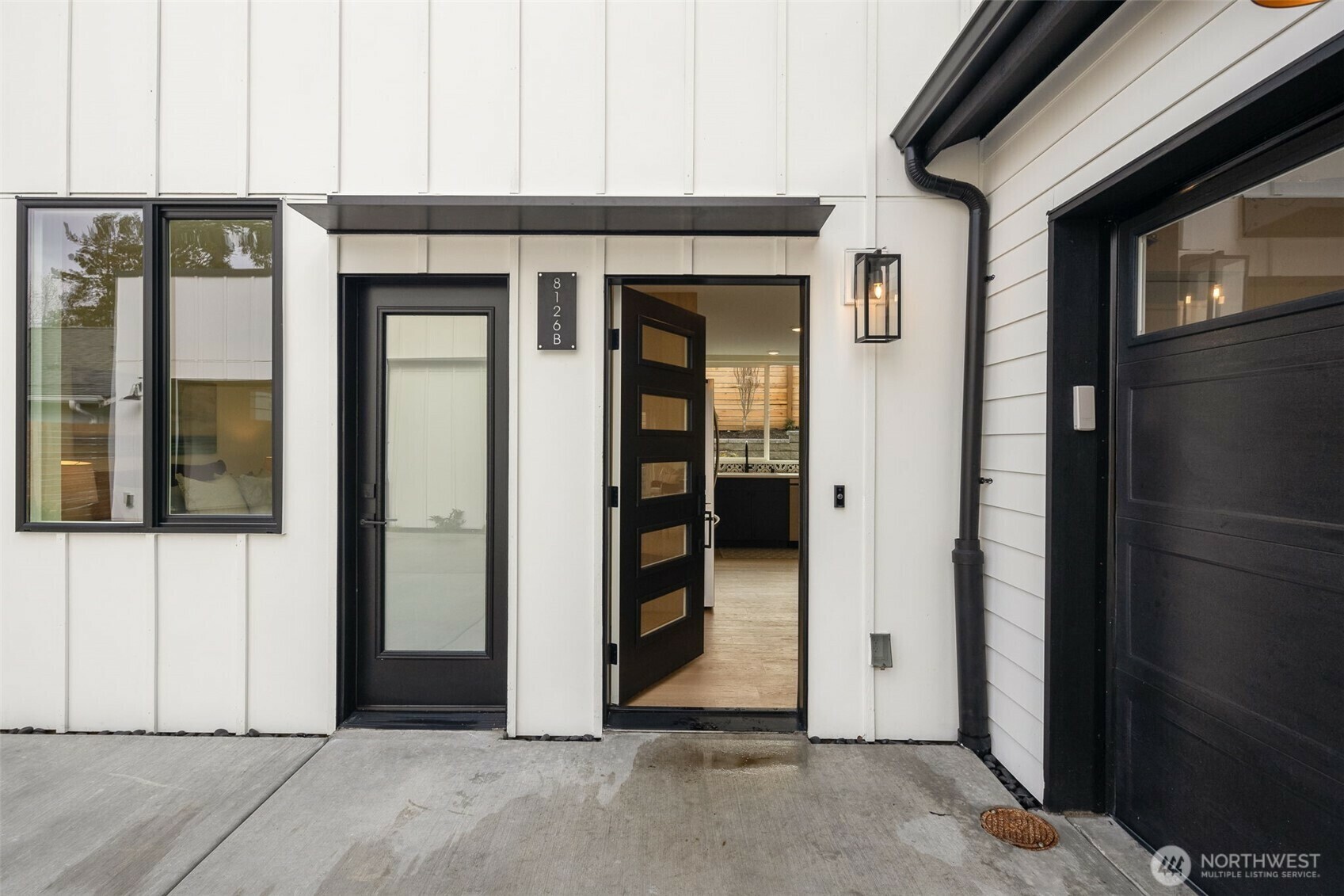 8126  17th Avenue SW B  Seattle WA 98106 photo