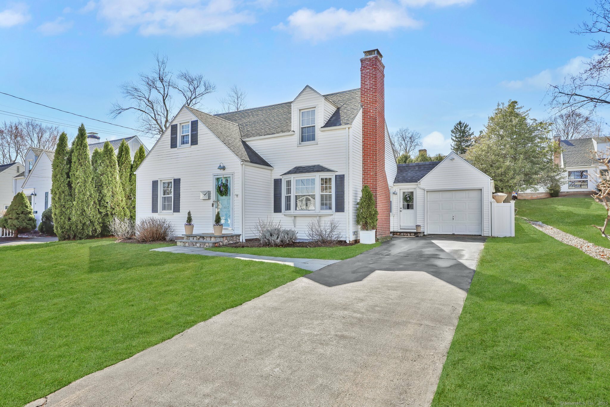 Property Photo: 7 Greenacres Avenue CT 06107