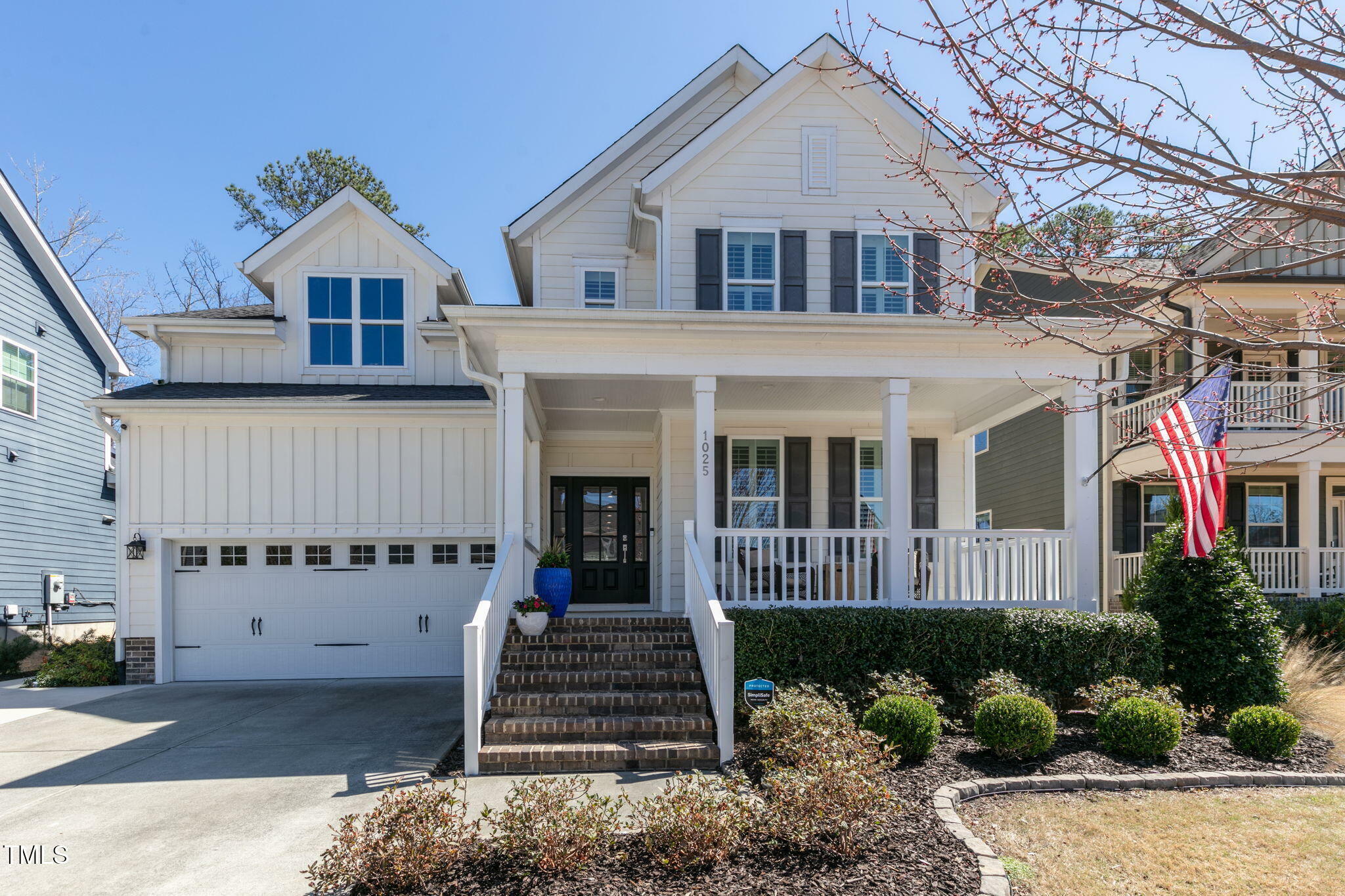 Property Photo: 1025 Chelsea Run Lane NC 27502