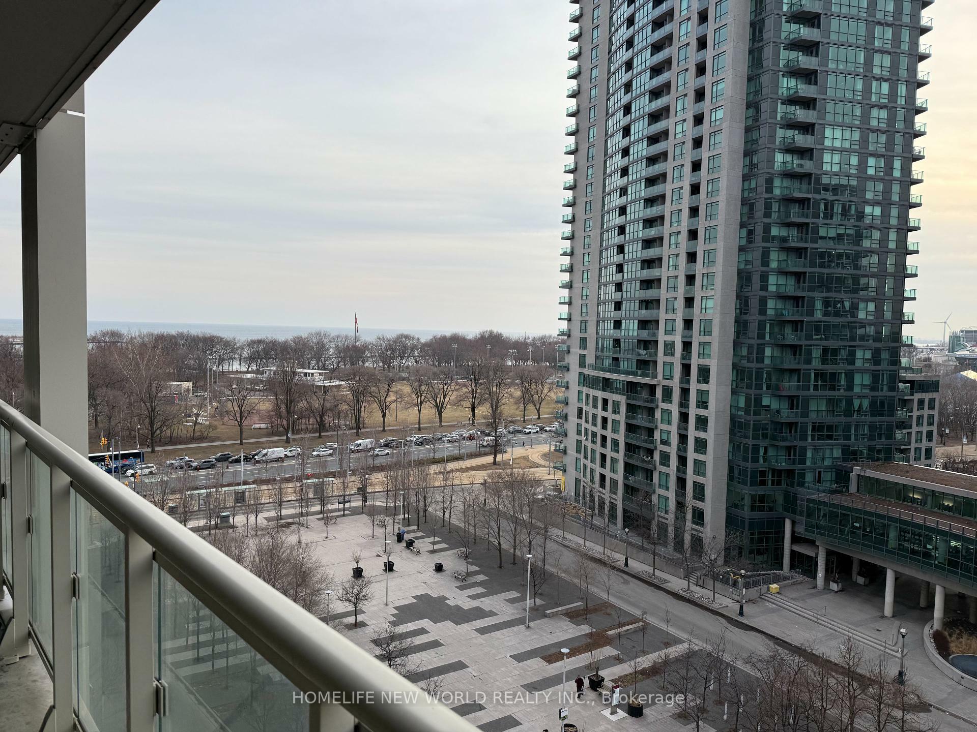 Property Photo: 35 Bastion Street 1210 ON M5V 0C2