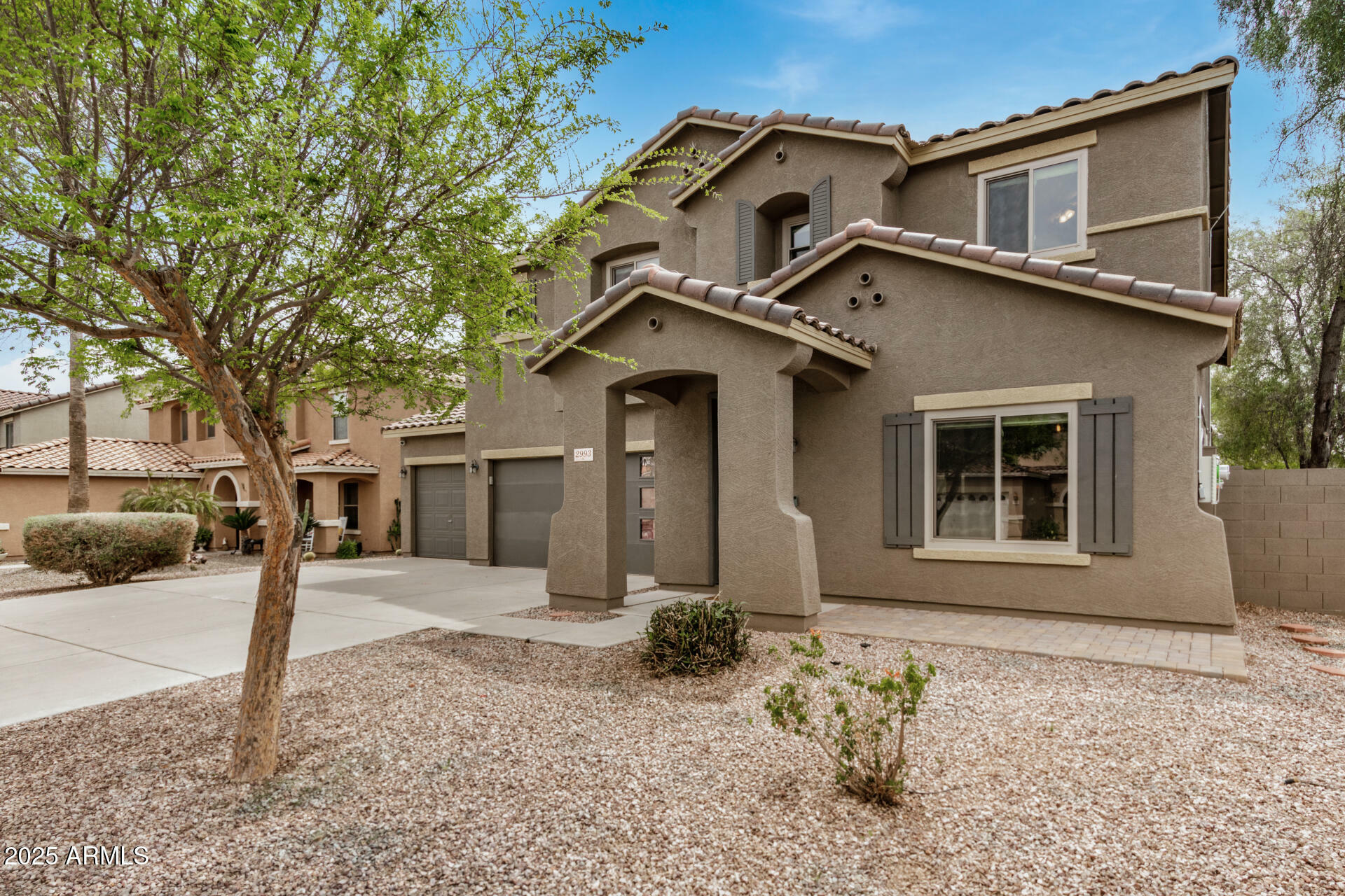 Property Photo: 2993 W Sunshine Butte Drive AZ 85144