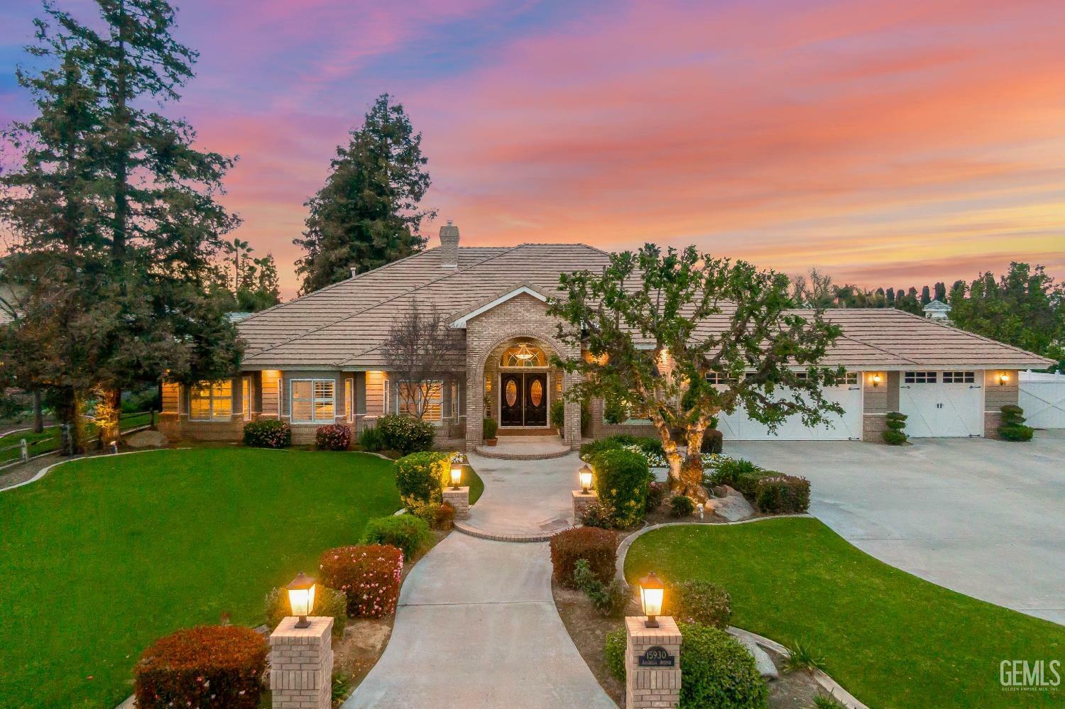 15930 Arabella Avenue  Bakersfield CA 93314 photo