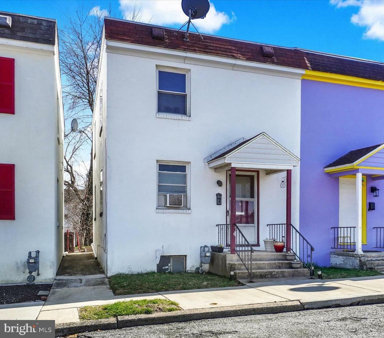 Property Photo: 332 E South Street PA 17403