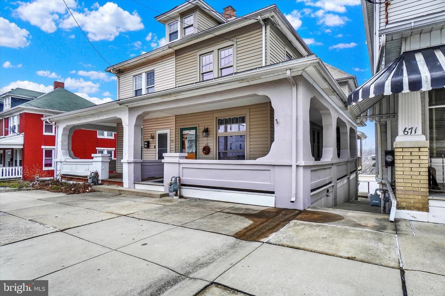 Property Photo:  673 W Broadway  PA 17356 