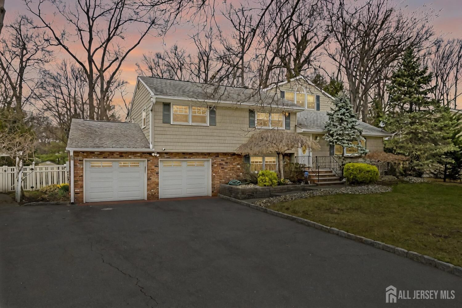 Property Photo:  26 Remington Drive  NJ 08820 