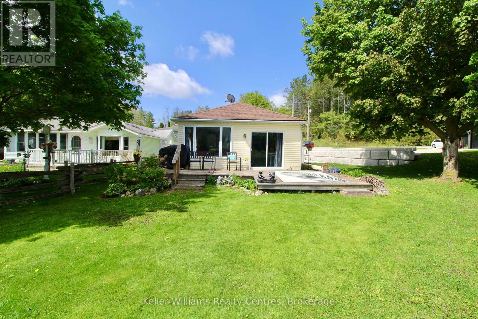 Property Photo: 419 Lake Rosalind Road 4 ON N4N 3B9
