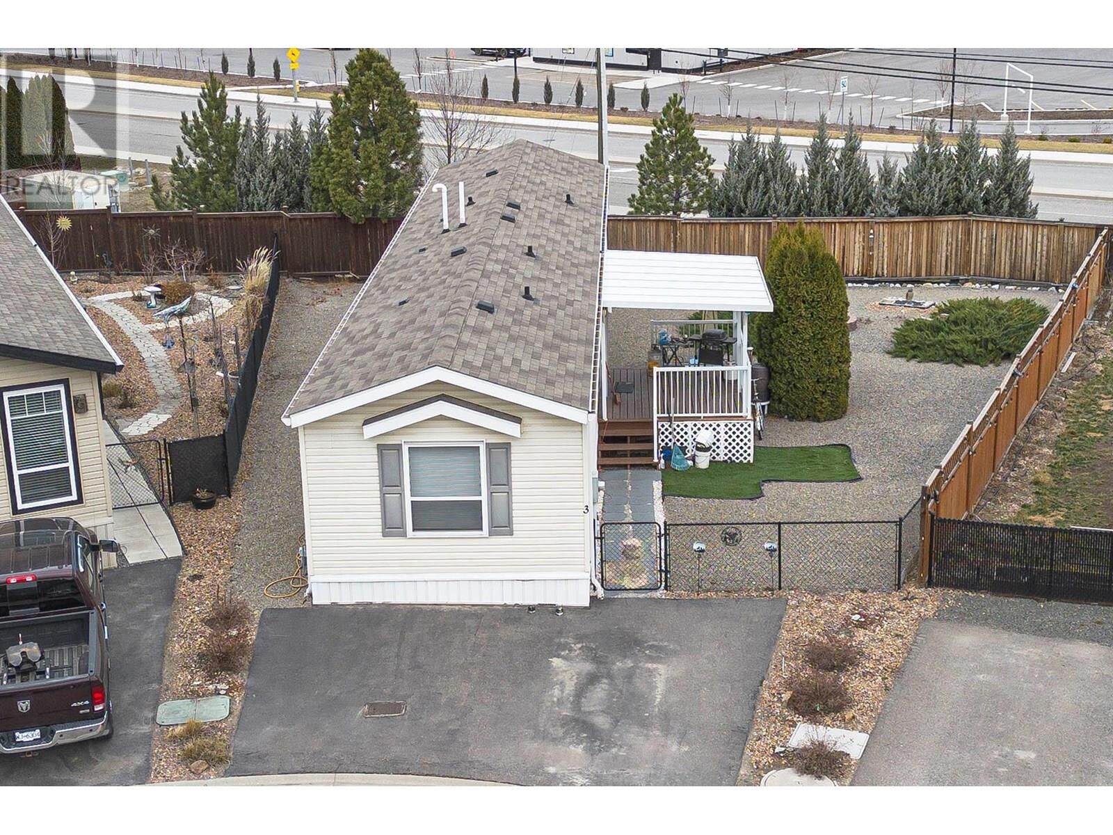 Property Photo:  7805 Dallas Drive 3  BC V2C 6X2 