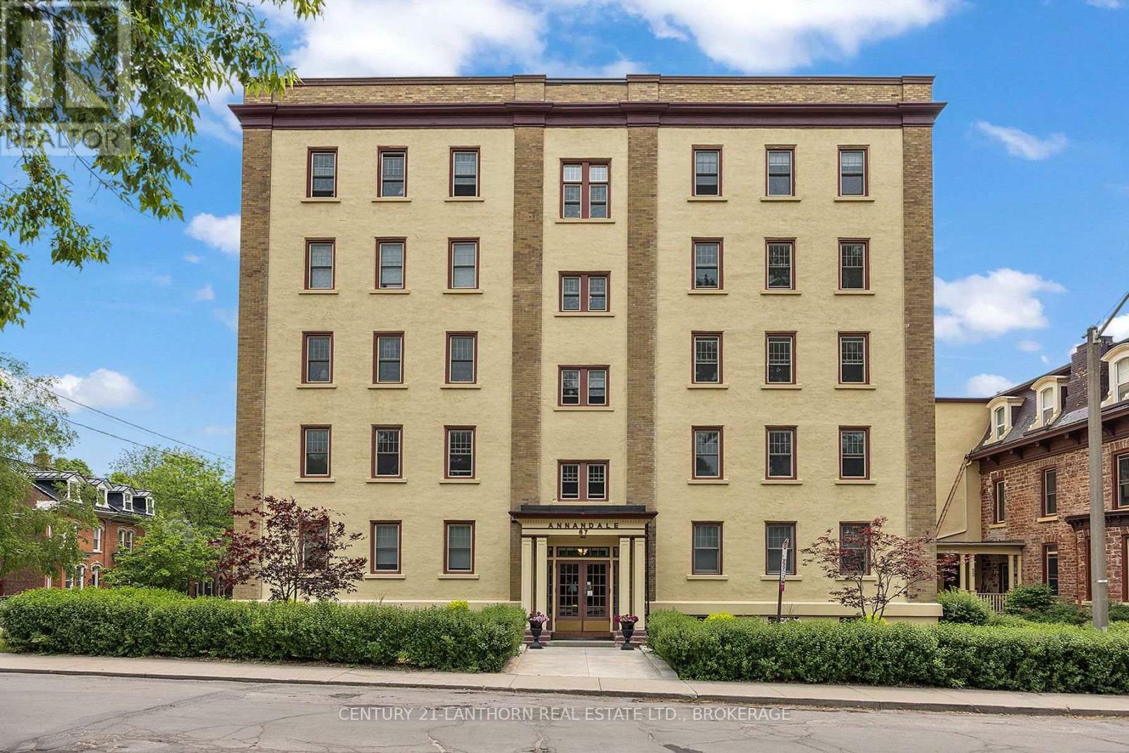 Property Photo: 67 Sydenham Street 201 ON K7L 3H2