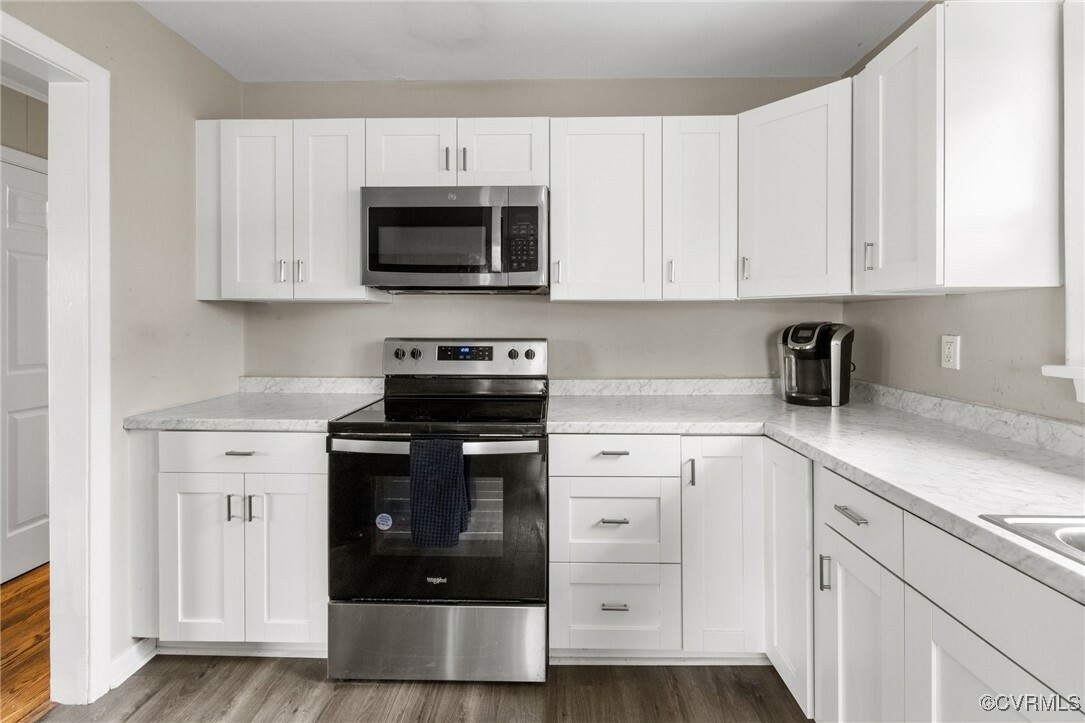 Property Photo: 107 E Gray Street VA 23150