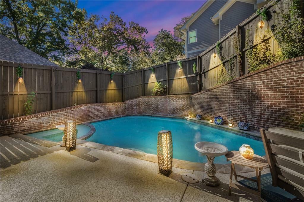 Property Photo: 90 W Peachtree Street GA 30071