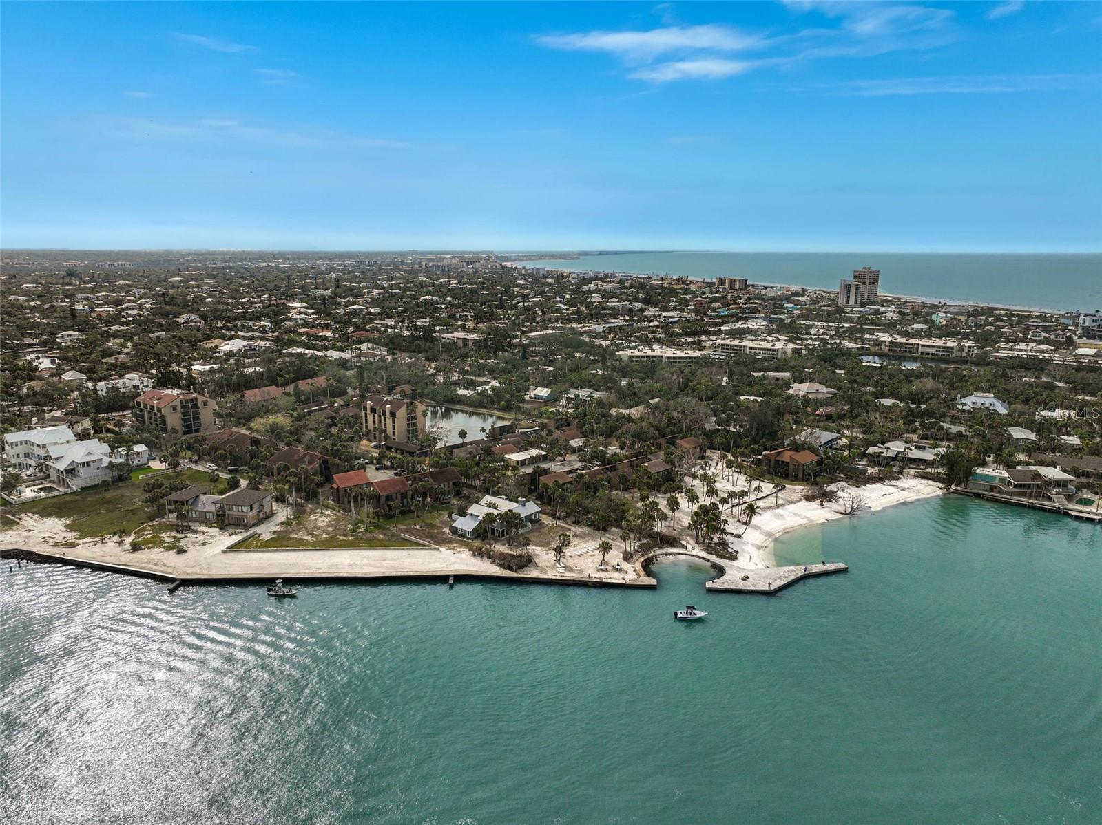 Property Photo: 105 Pass Key Road 105 FL 34242