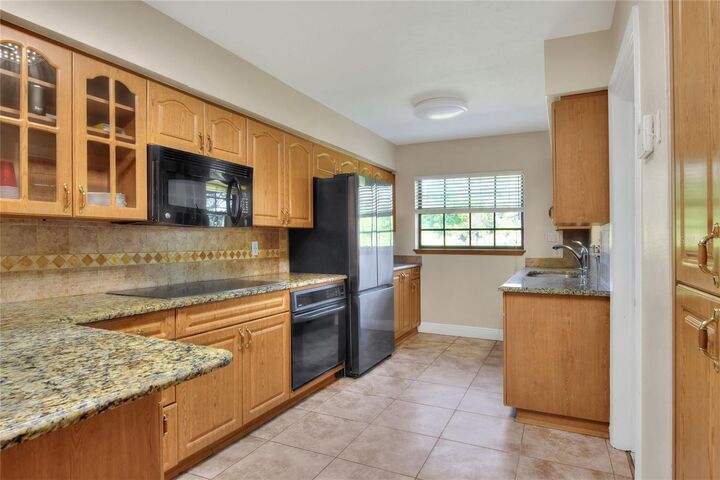 Property Photo: 2020 State Road 37 S FL 33860