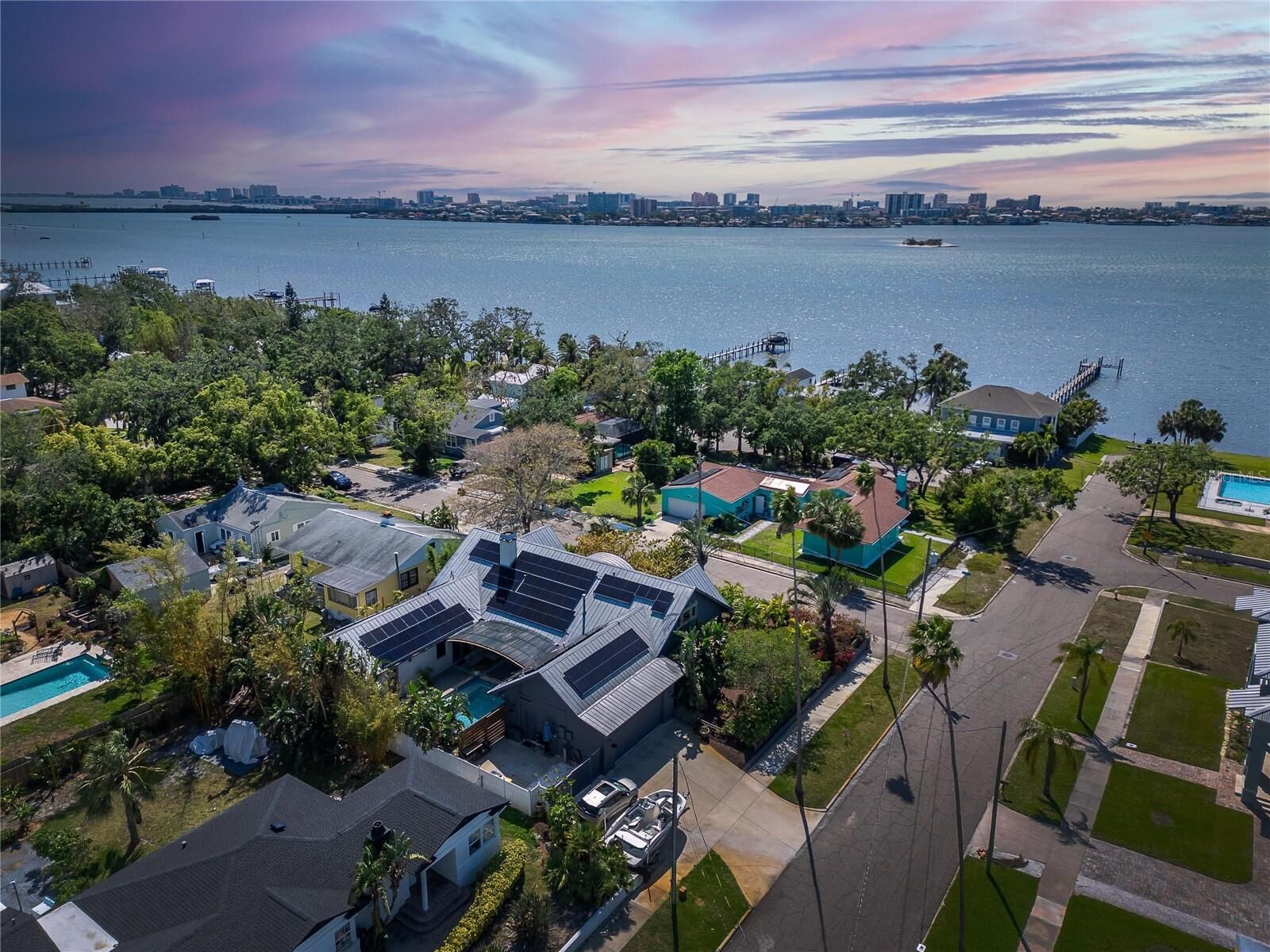 Property Photo: 1715 Sunset Drive FL 33755