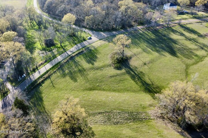 Property Photo: 4820 Clinton-Tinnin Road MS 39056