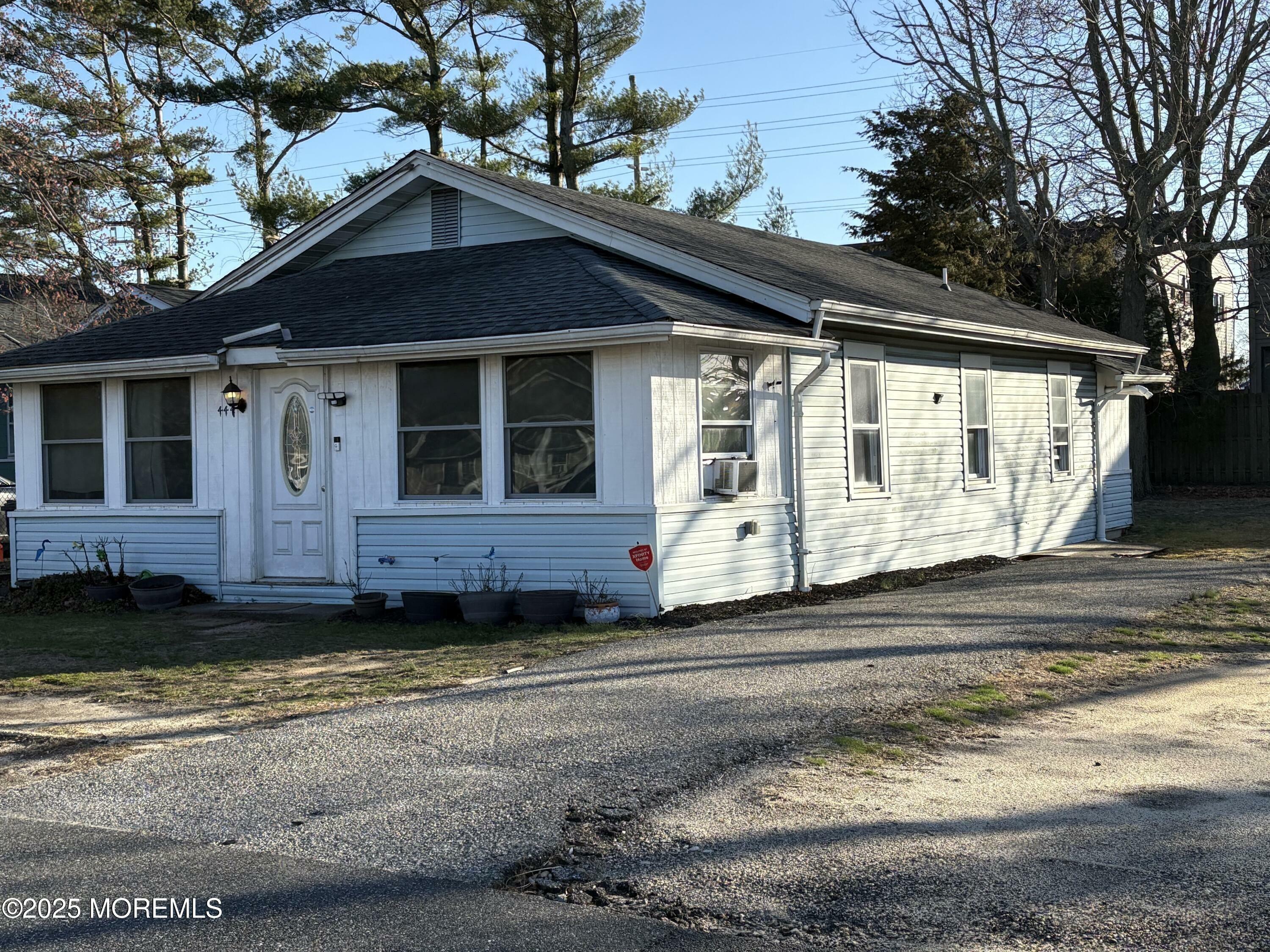 444 Capstan Avenue  Beachwood NJ 08722 photo