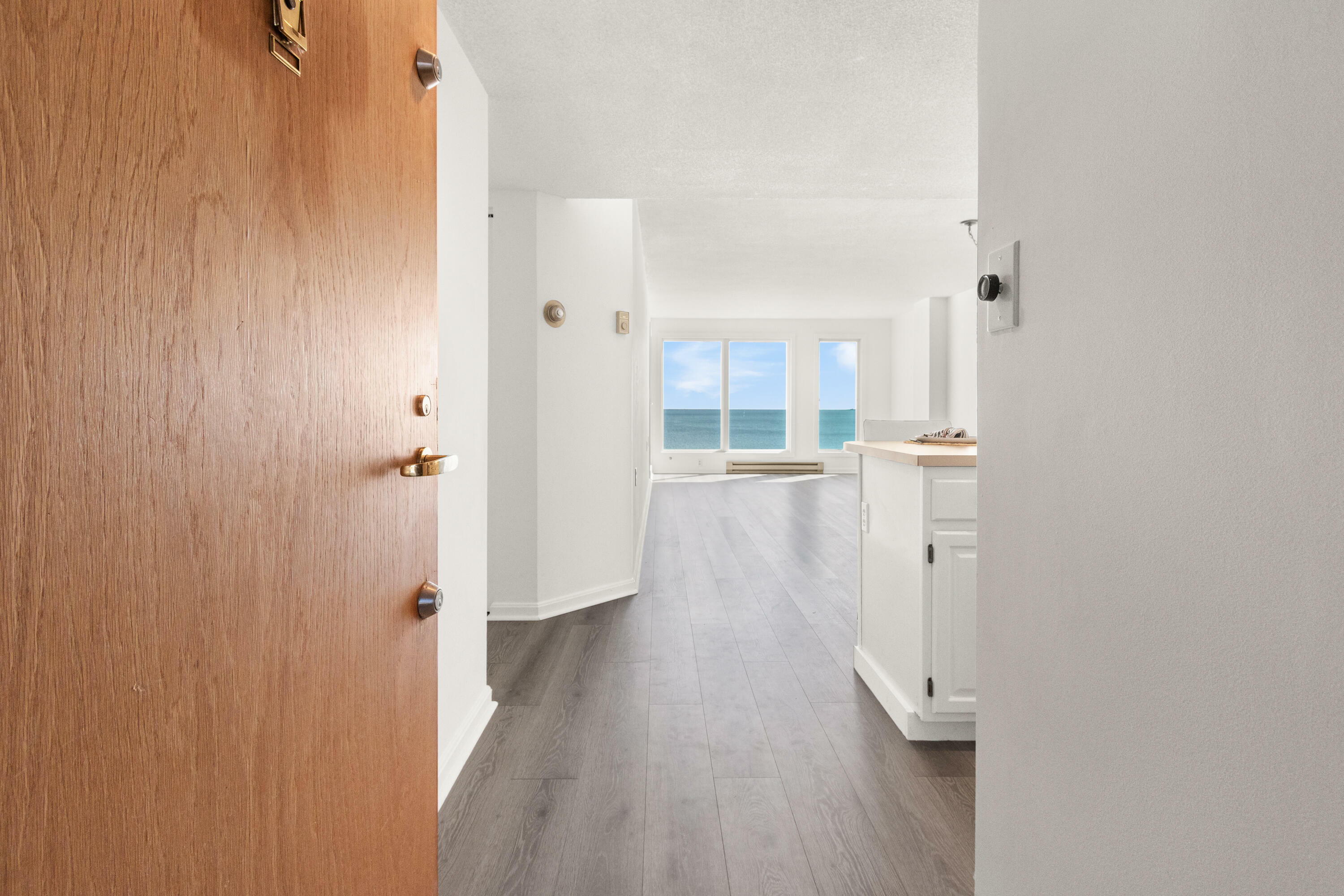 Property Photo: 1 Seacliff Avenue 7B ME 04064