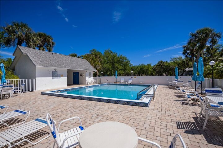 Property Photo:  1051 Forrest Nelson Boulevard D-104  FL 33952 