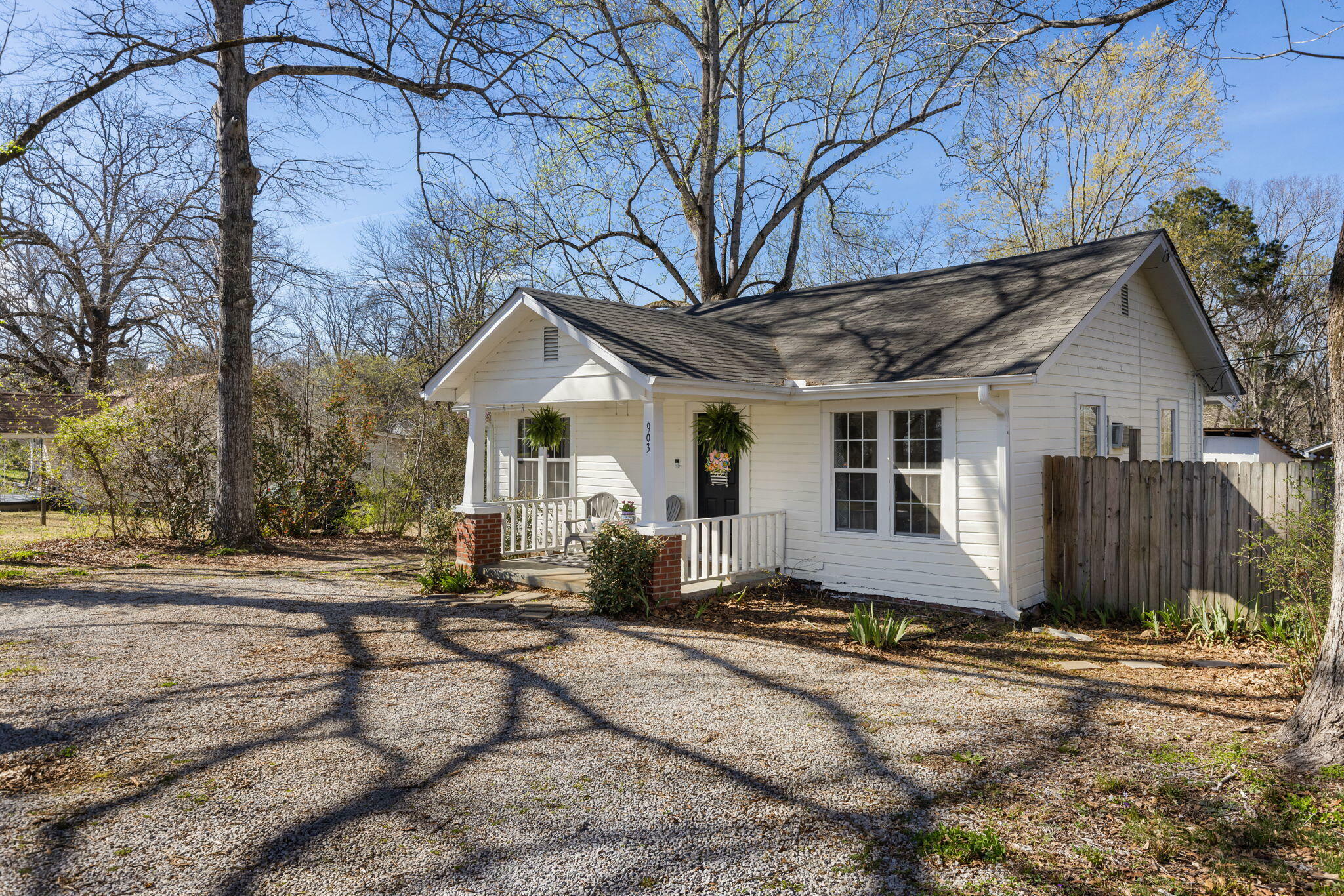 Property Photo: 903 West 8th Street MS 38834