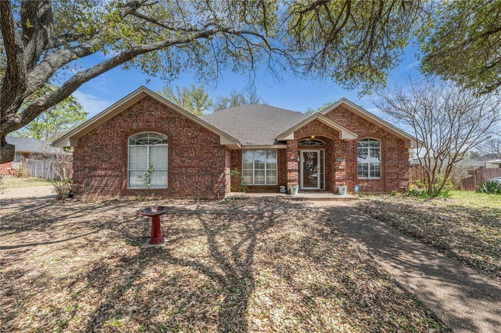 Property Photo: 209 High Point Drive TX 76705