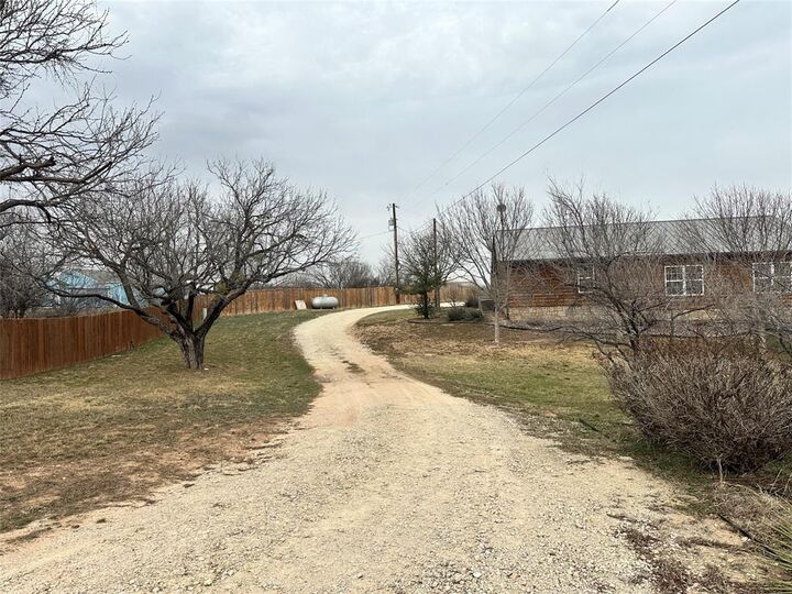 Property Photo: 11001 W Lake Road TX 79601