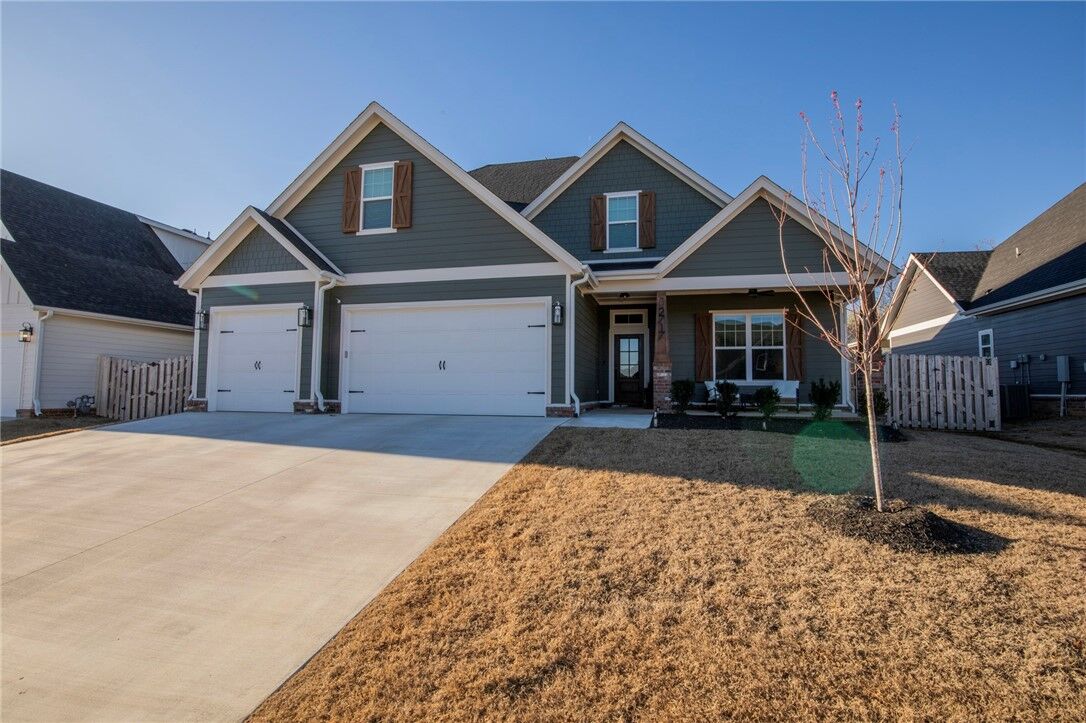 Property Photo:  2717 Nova Avenue  AR 72745 